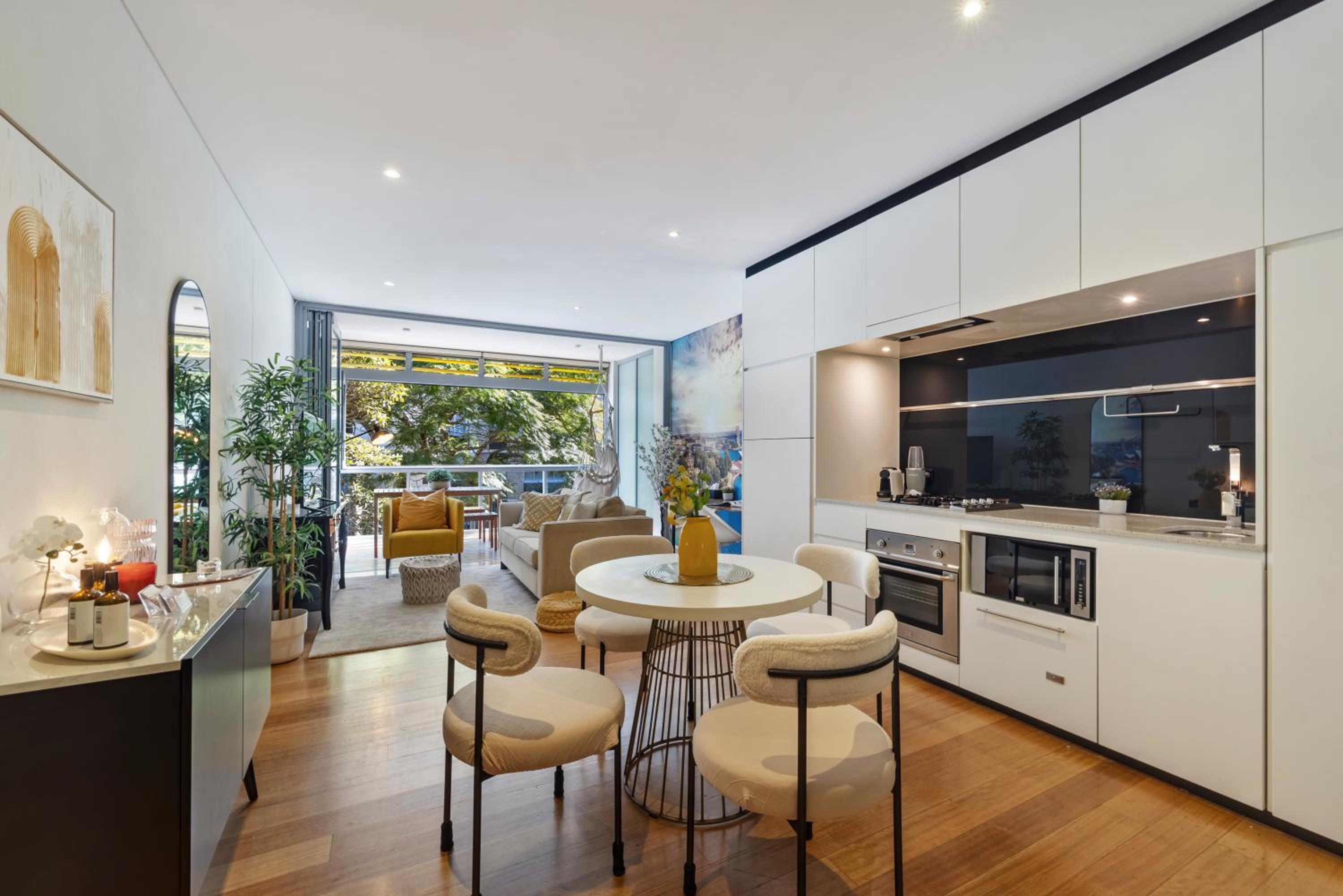 Cozy Modern Peaceful CityPad - Balcony AC Laundry