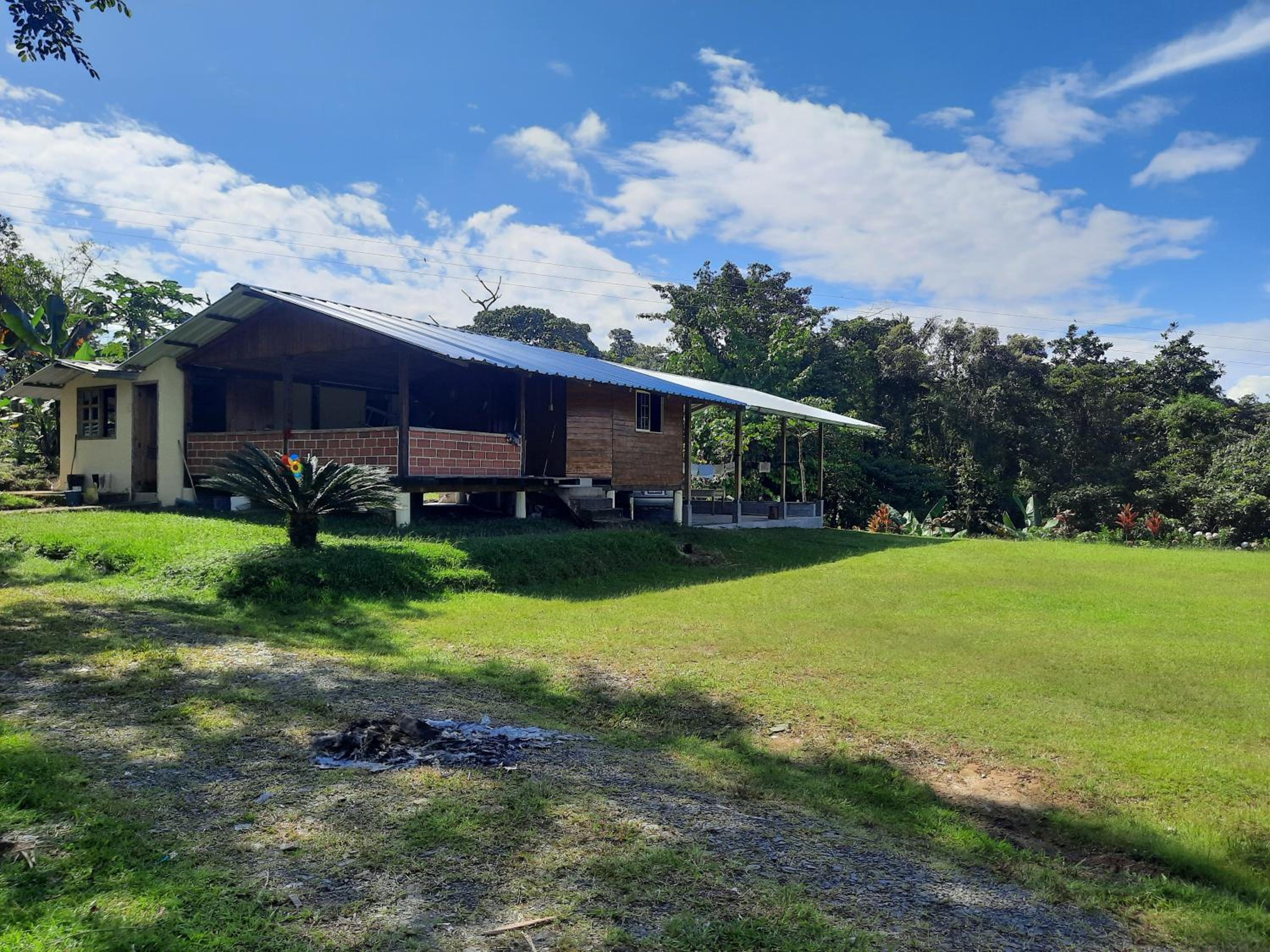 Cabañas del Bosque Monterreal-Ecuador