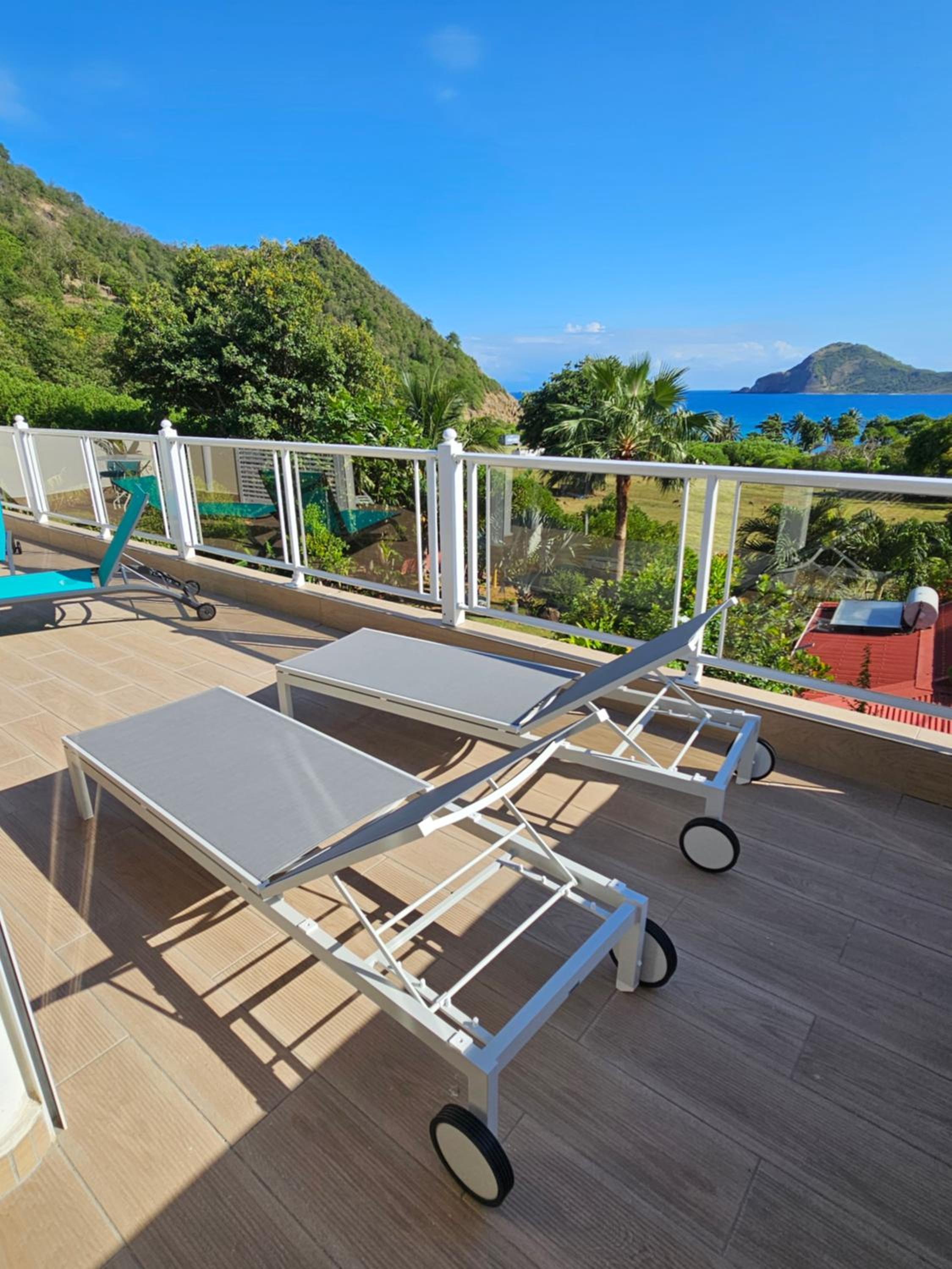 Villa Célyote - Haut de villa, vue mer, à 150m de la plage Anse Figuier view 5