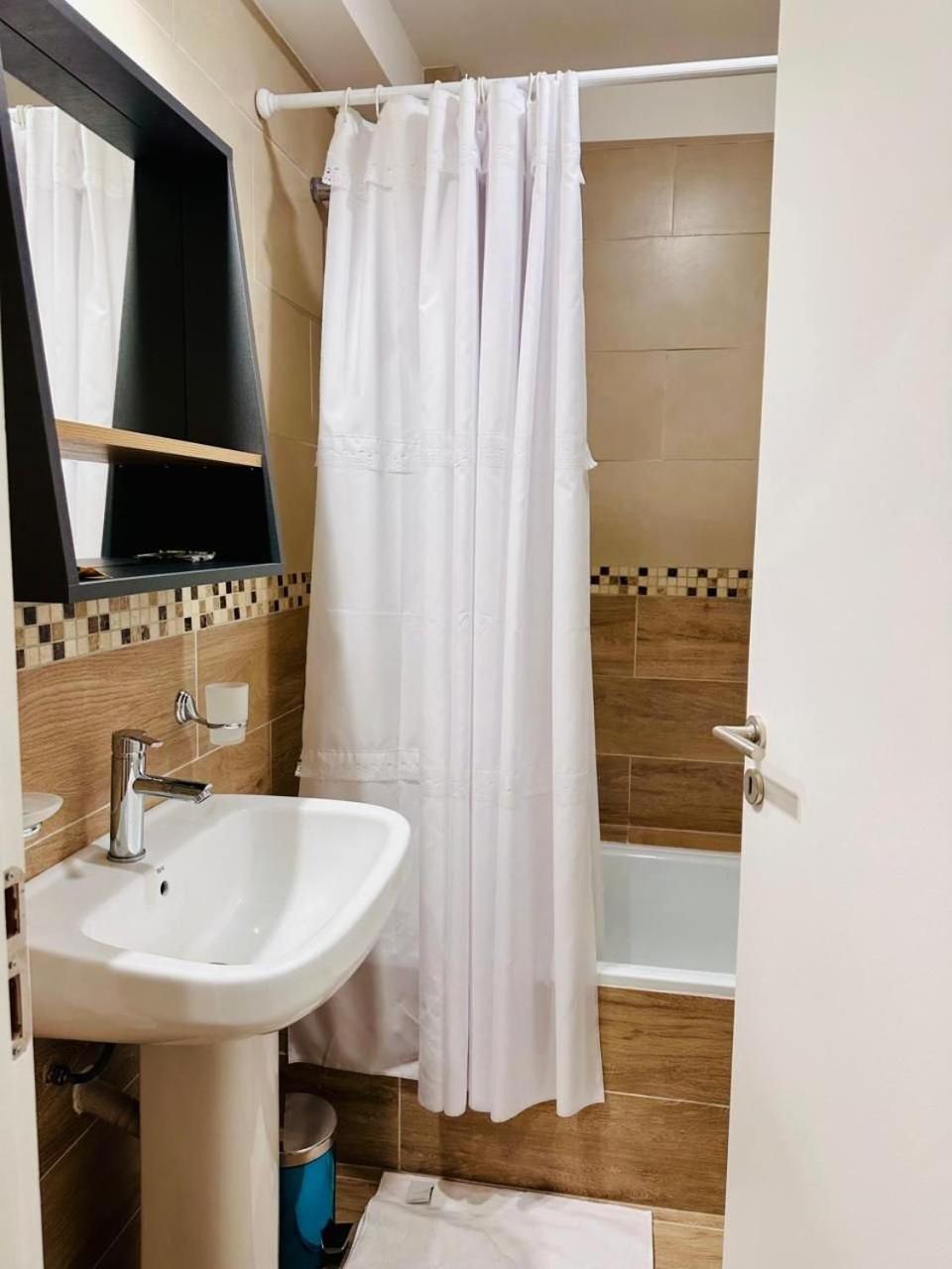 Aunaisin - Apartamentos 9 de julio 52