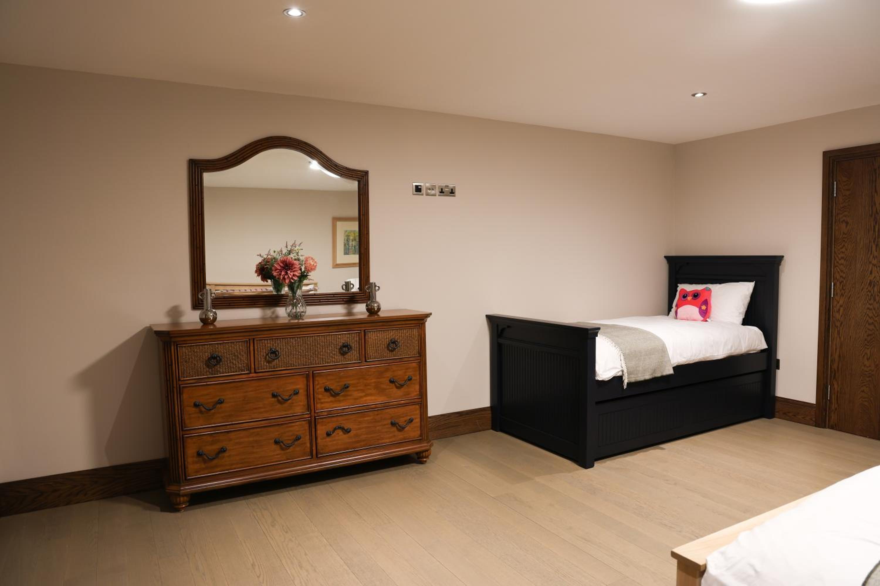 Letterkenny Vacations - Up Yonder House - 6 Bedroom Family Guesthouse - Property Image 9