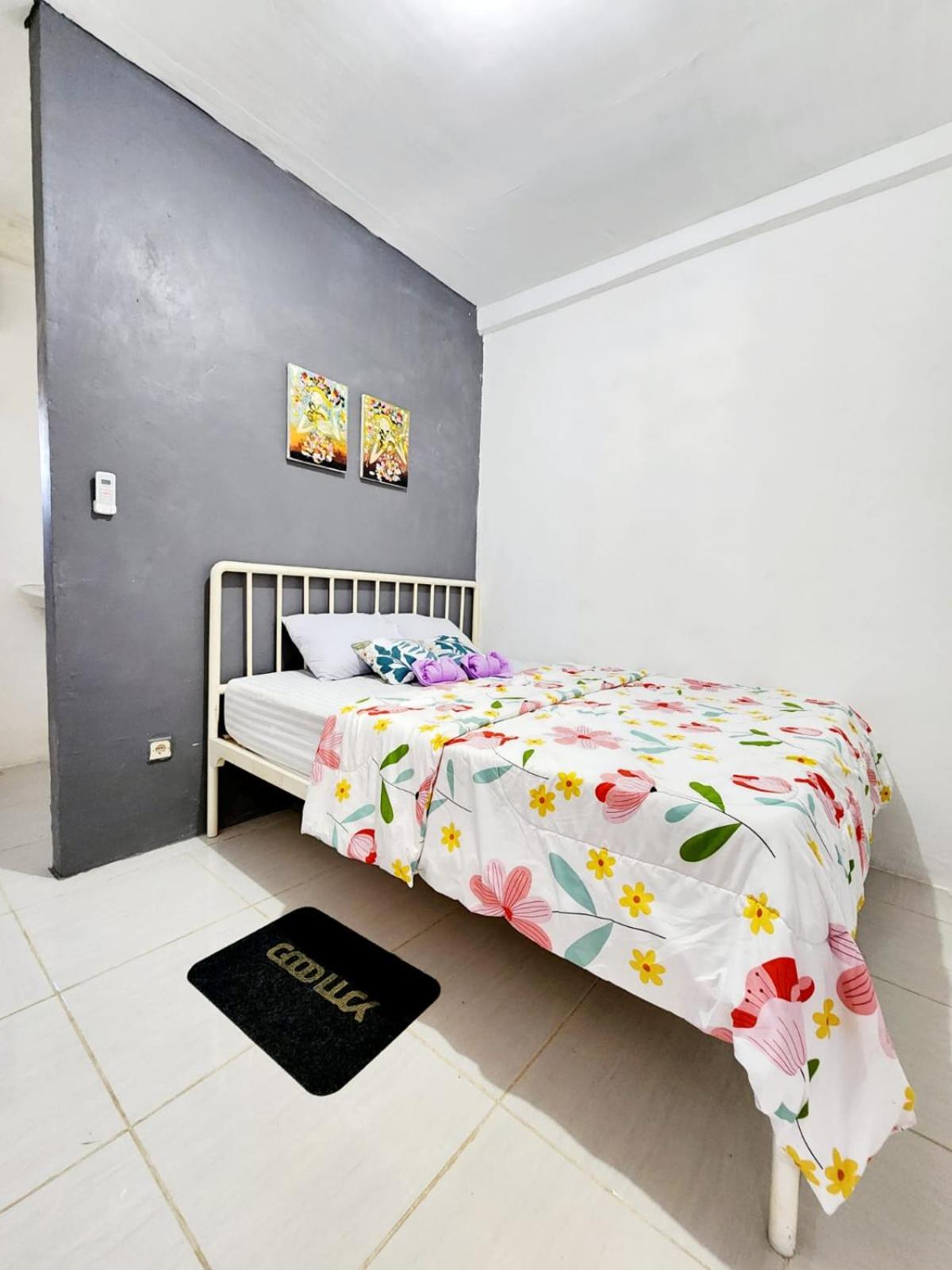D'Flora Homestay view 3