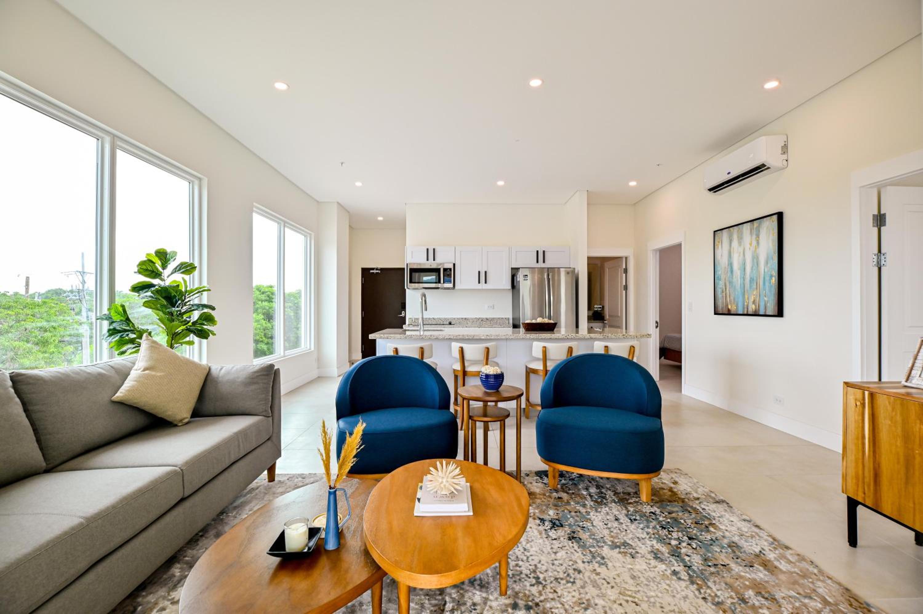 Flamingo Marina - 2BR Condo - Charming Seaview