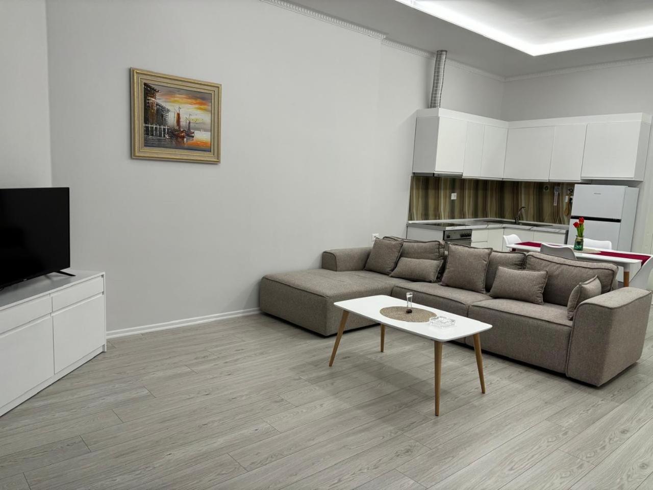 AEM 1-bedroom Apartment Apt #7