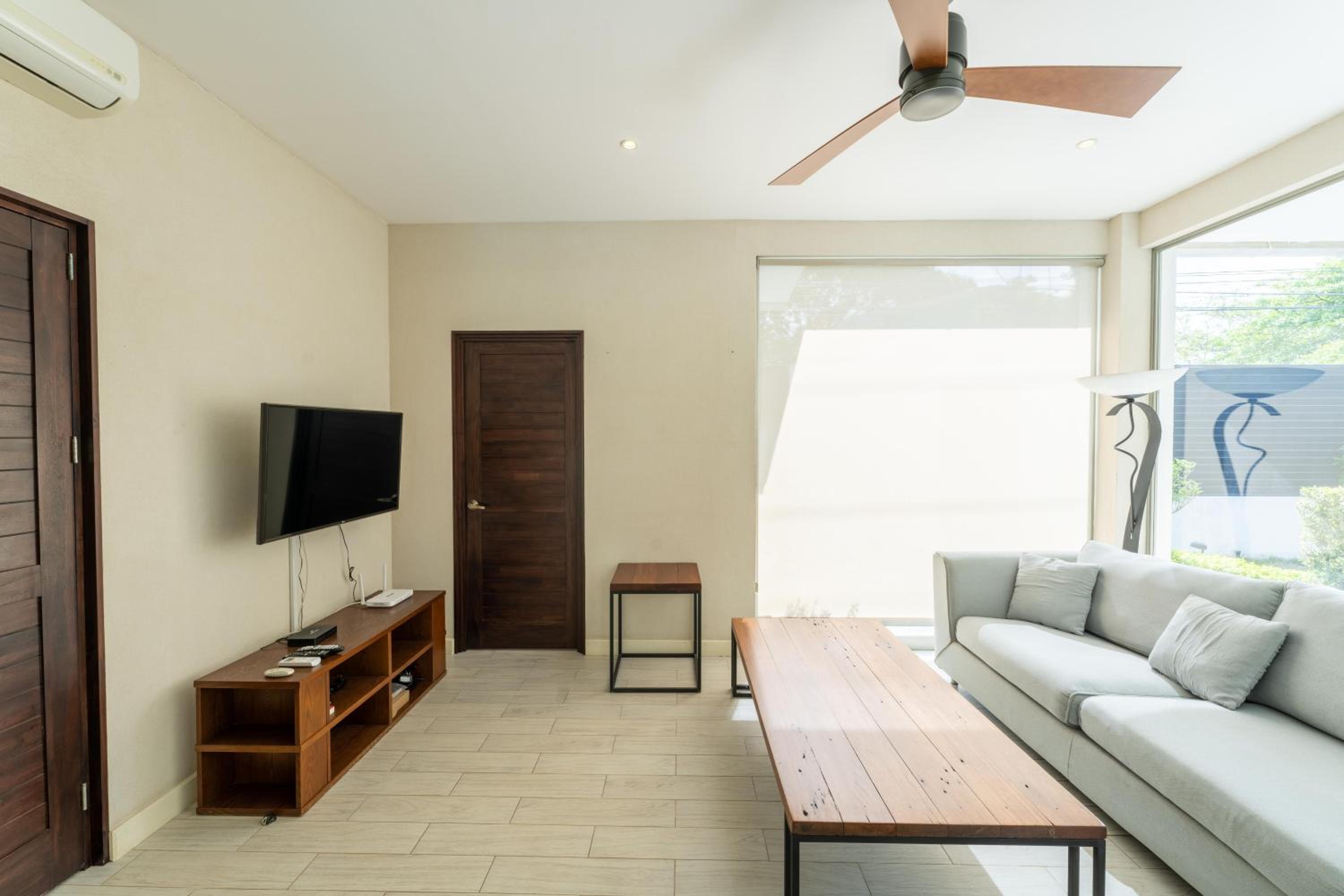 Casa Harmonia- 2 Br House With Pool