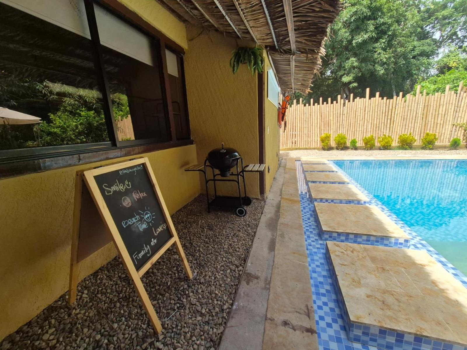 Lujosa villa con piscina y cine privado
