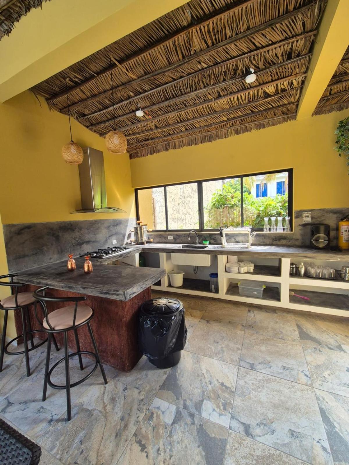 Lujosa villa con piscina y cine privado