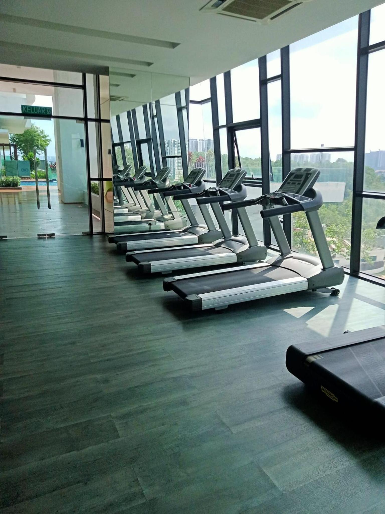 Comfortable 2BR Mosaic Mid Valley Southkey 5-6 Pax