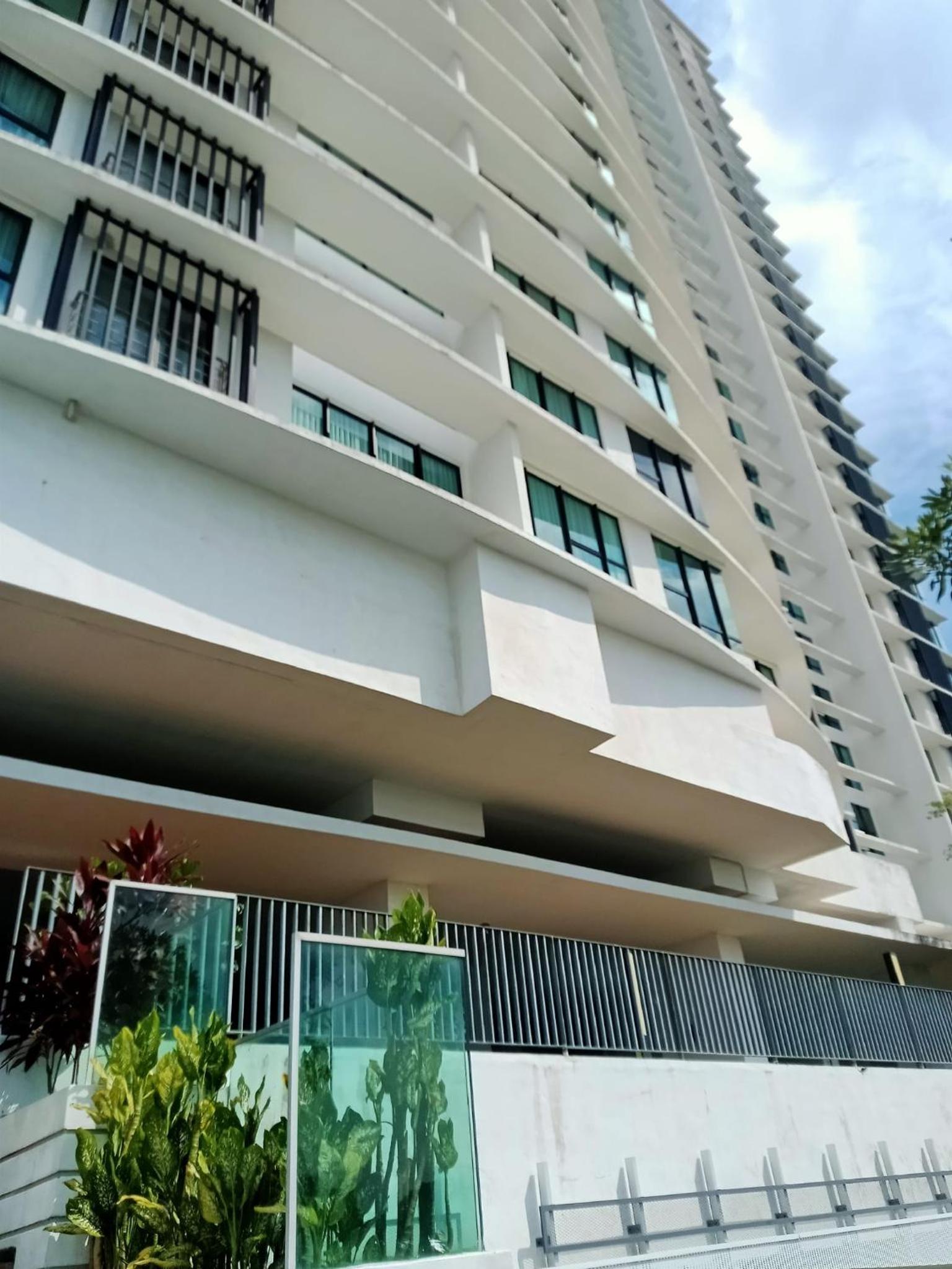 Comfortable 2BR Mosaic Mid Valley Southkey 5-6 Pax
