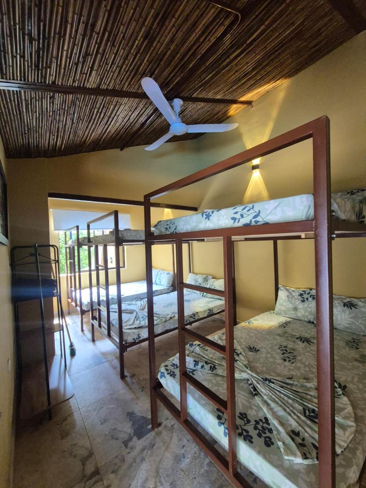 Lujosa villa con piscina y cine privado