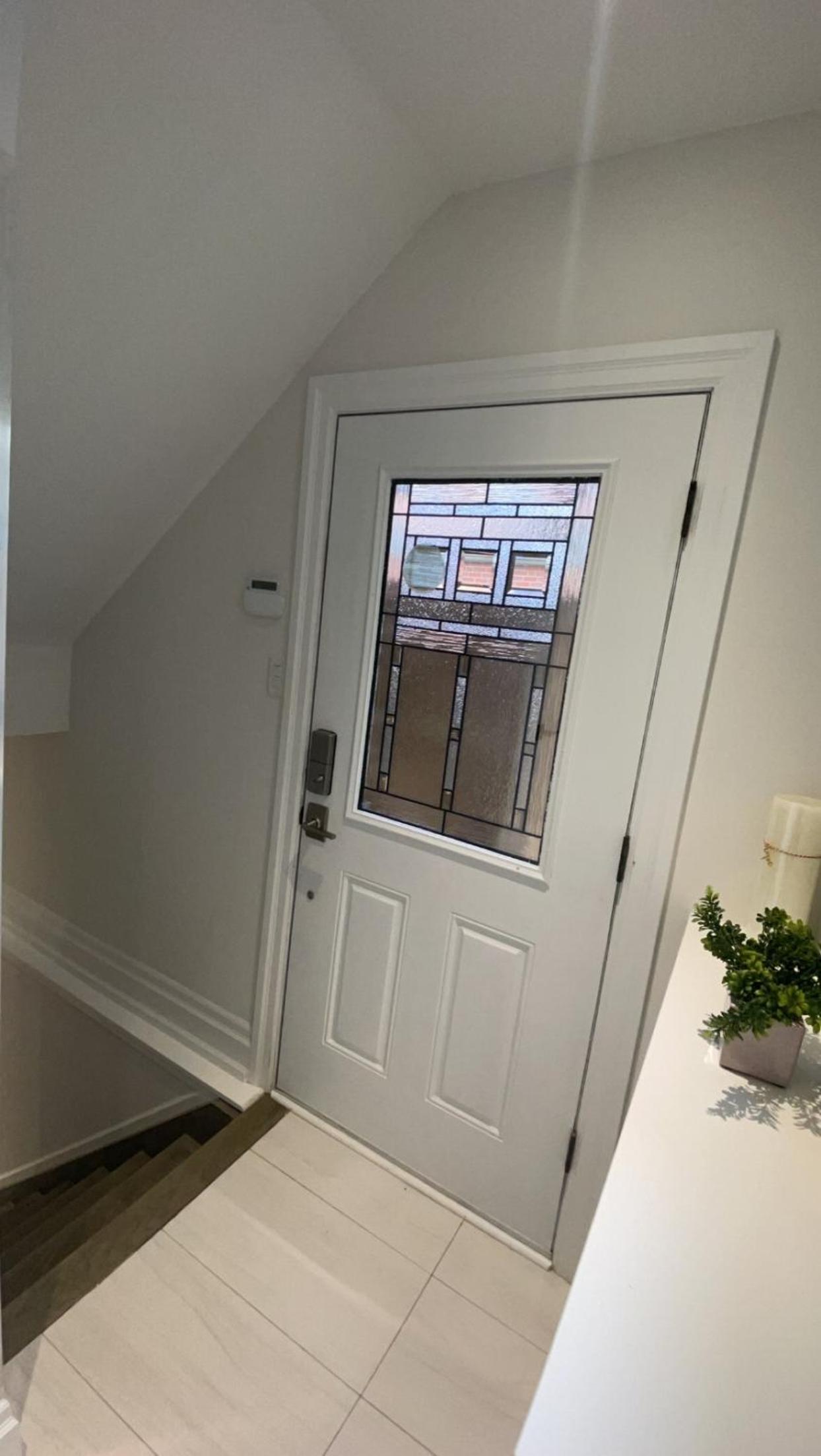 Luxury 2bedroom Unit in the city with a heated salt water pool