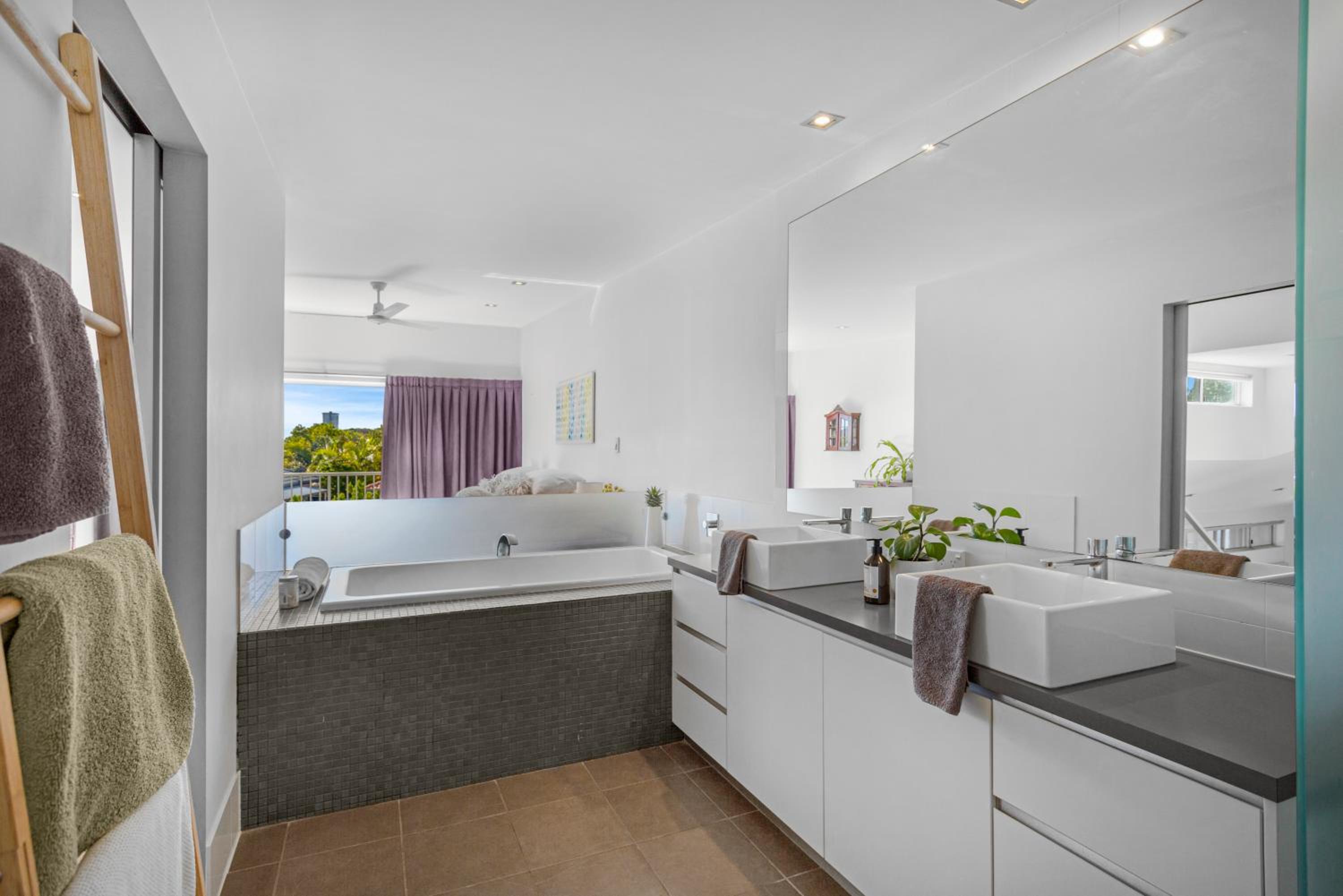 Home in Burleigh Waters