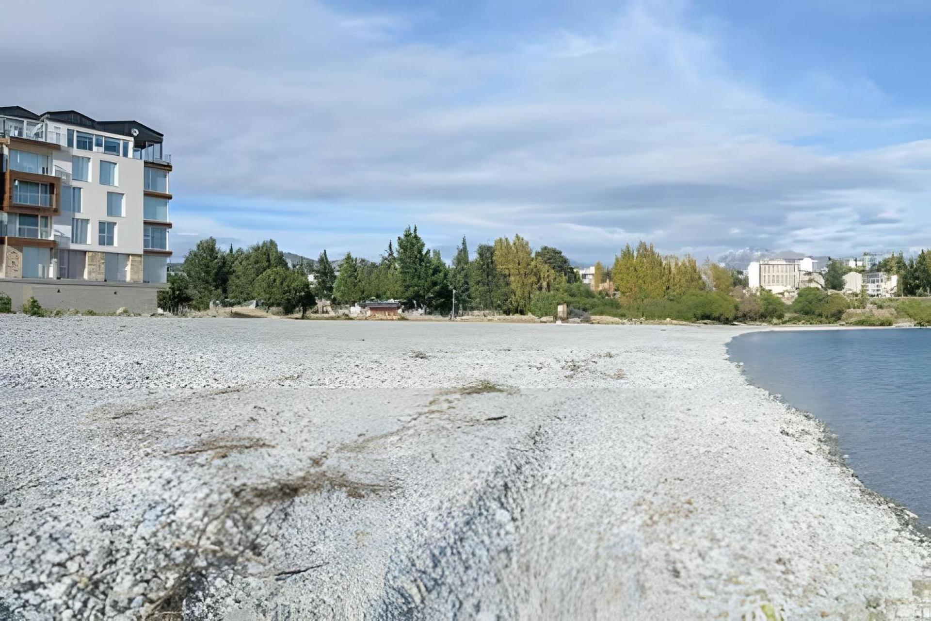 Depto Frente al lago, pileta, gym y sala de juegos
