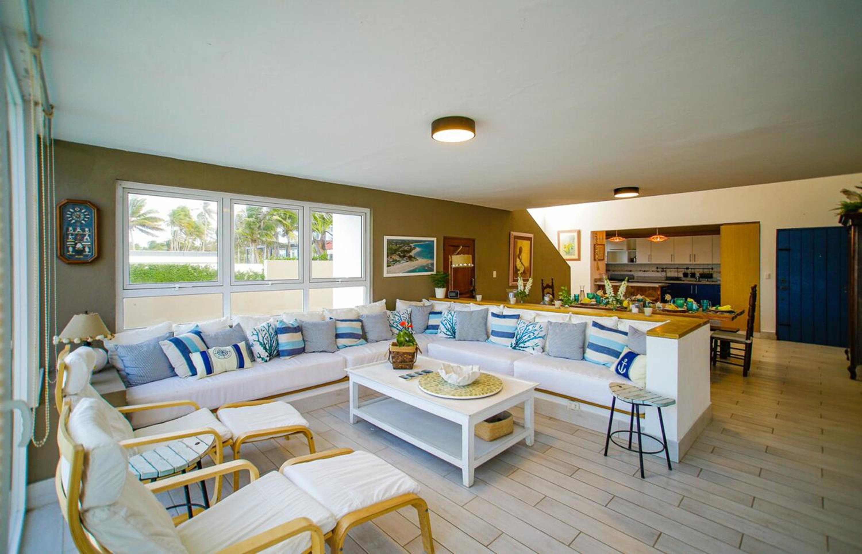 Modern and comfortable beachfront villa in Cabarete