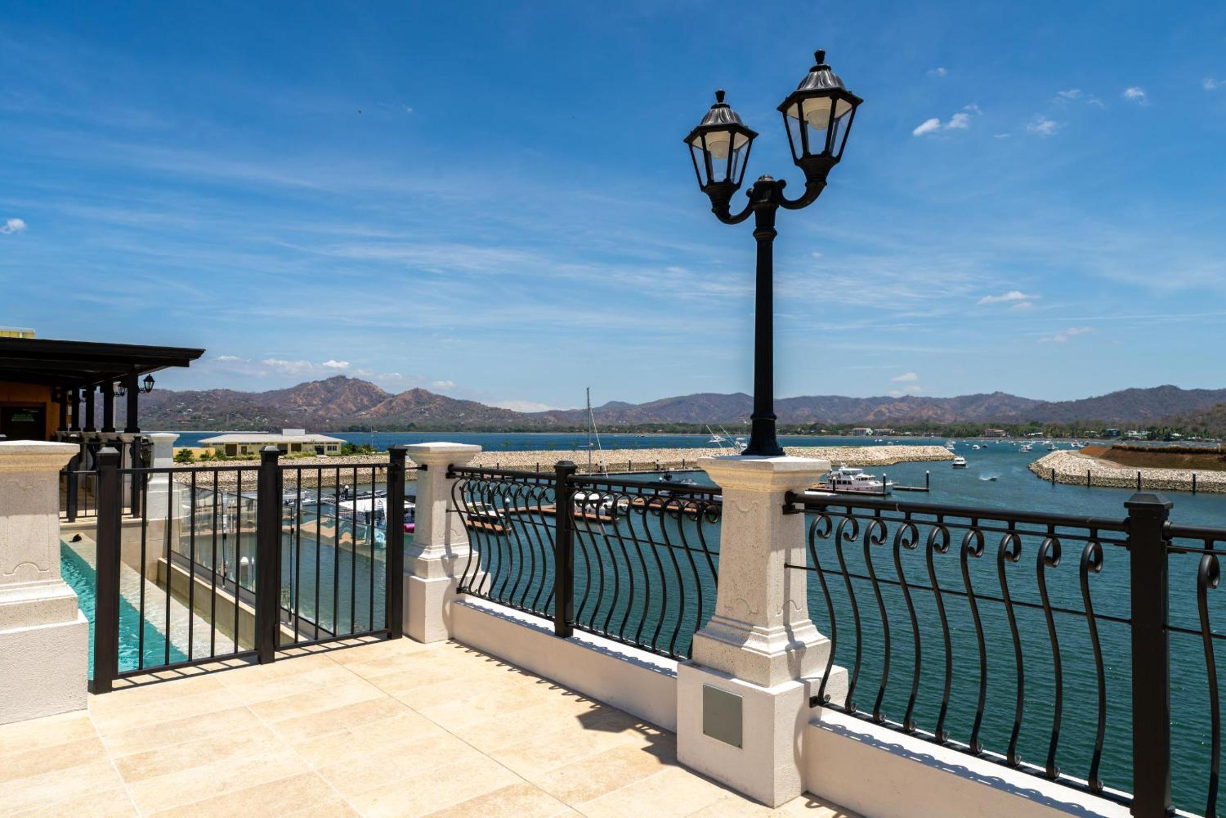 Flamingo Marina- Luxury Cozy Sea View Studio