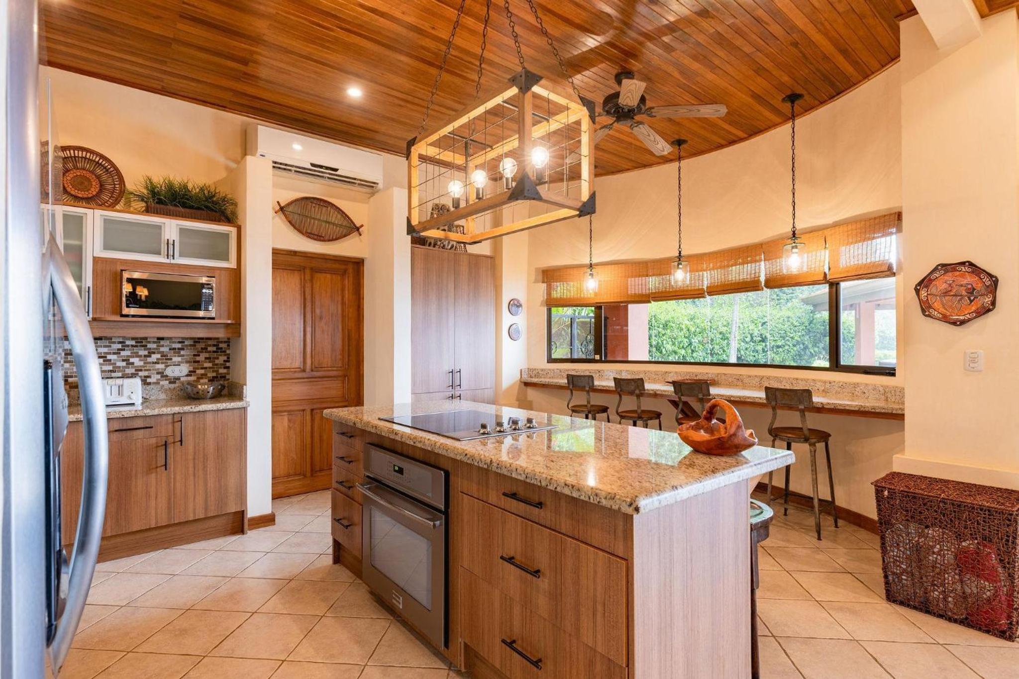 Casa Rosa- Luxury Ocean View 3 Bedroom Home