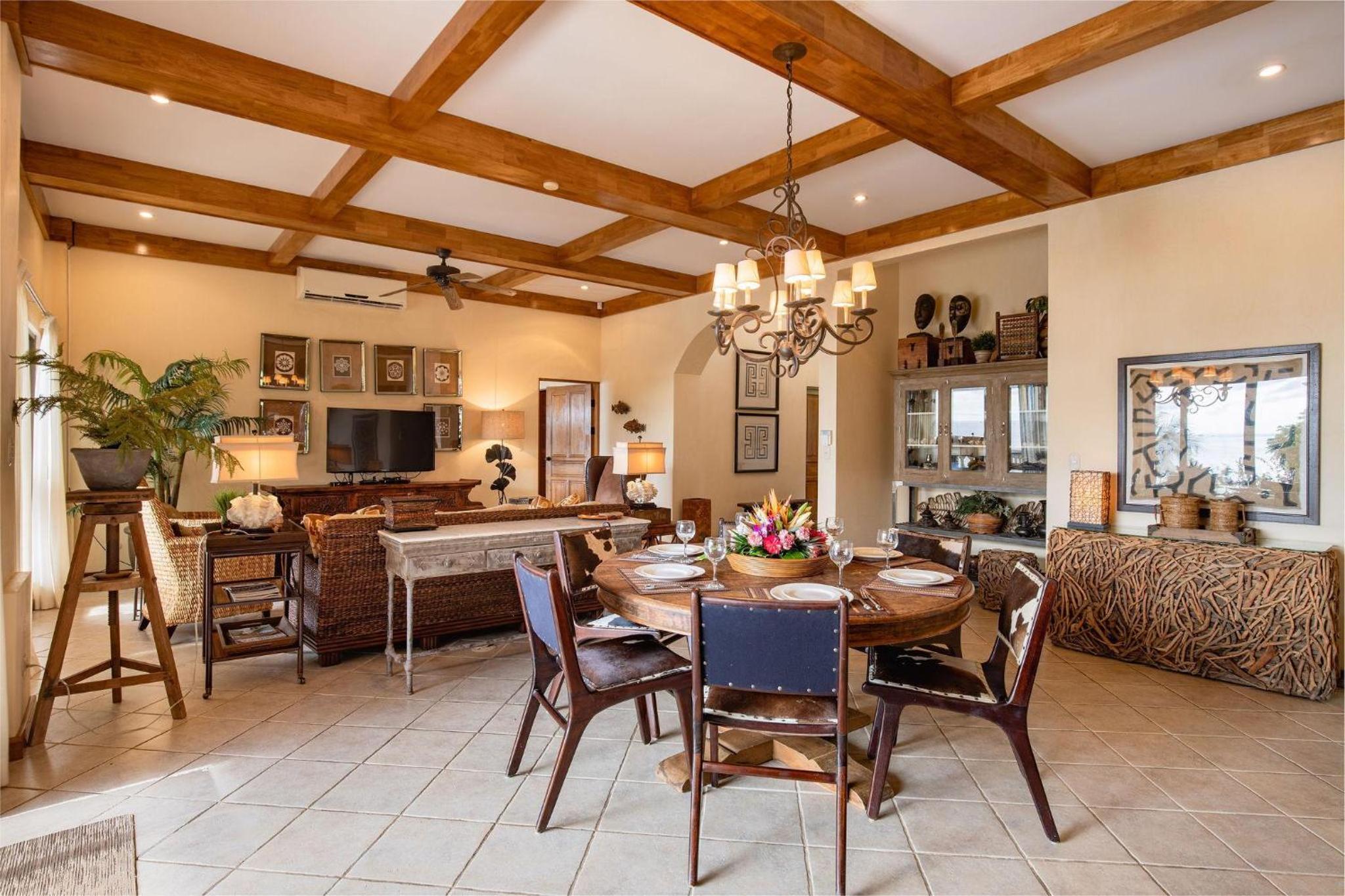 Casa Rosa- Luxury Ocean View 3 Bedroom Home