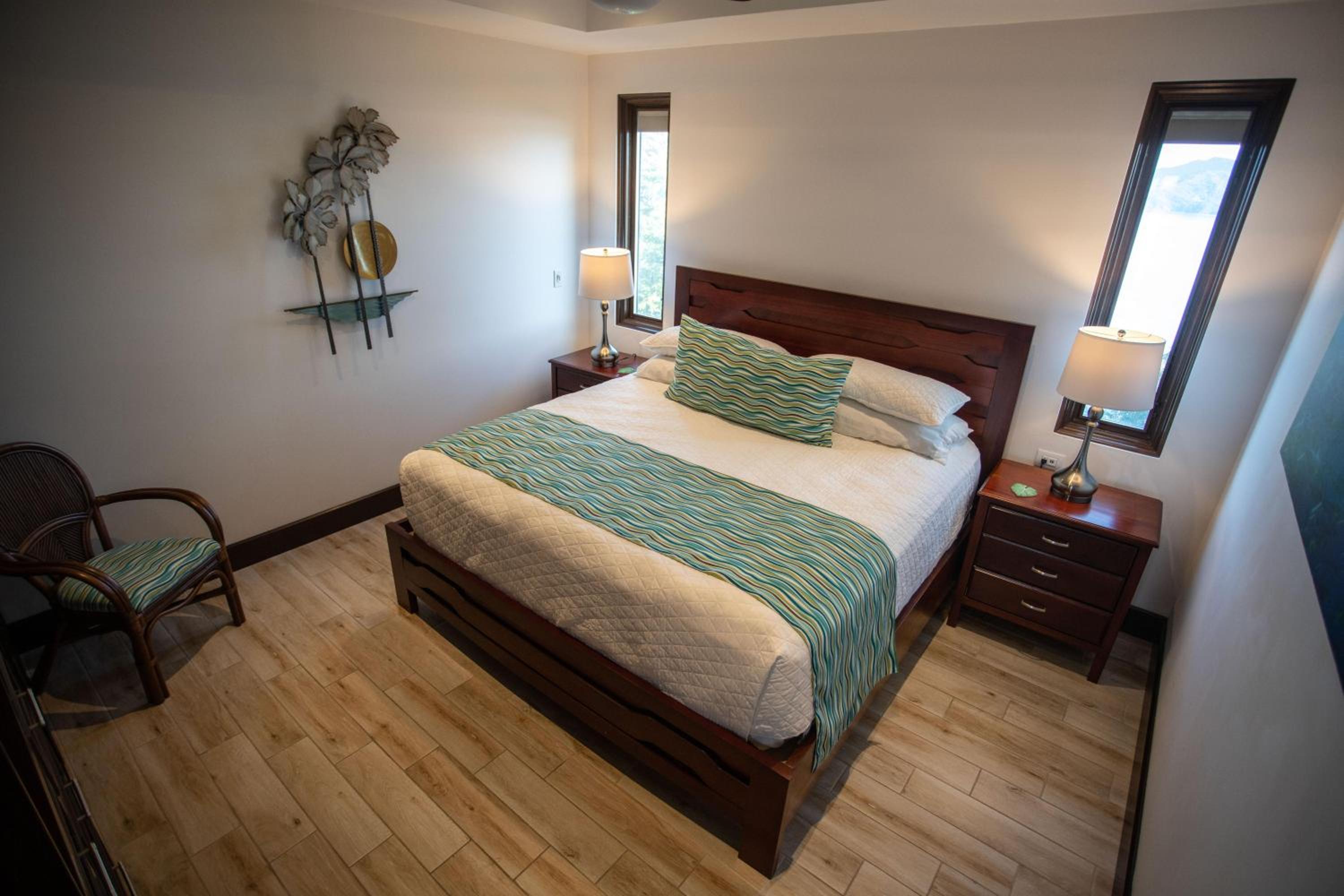 360 Splendor 207B-Ocean View Condo-Breakfast