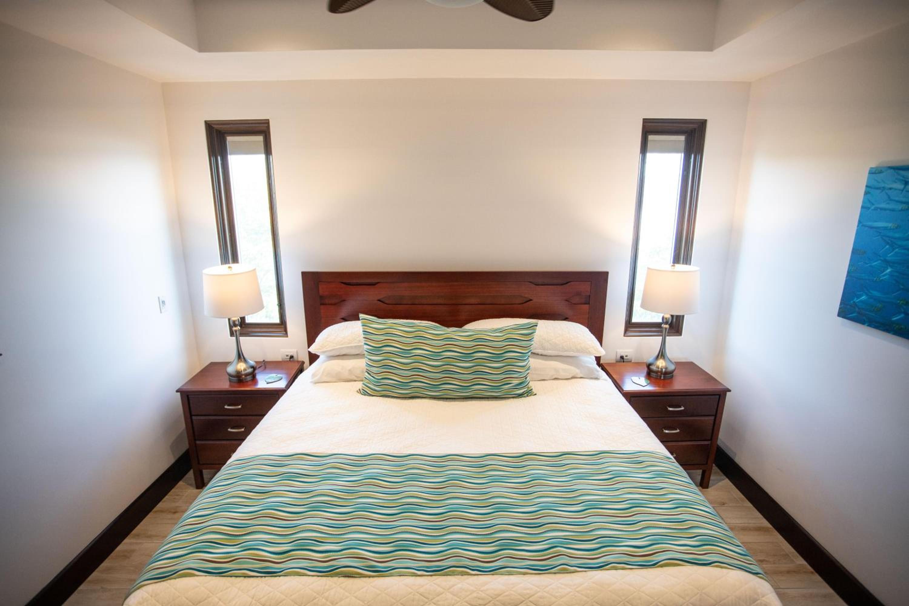 360 Splendor 207B-Ocean View Condo-Breakfast
