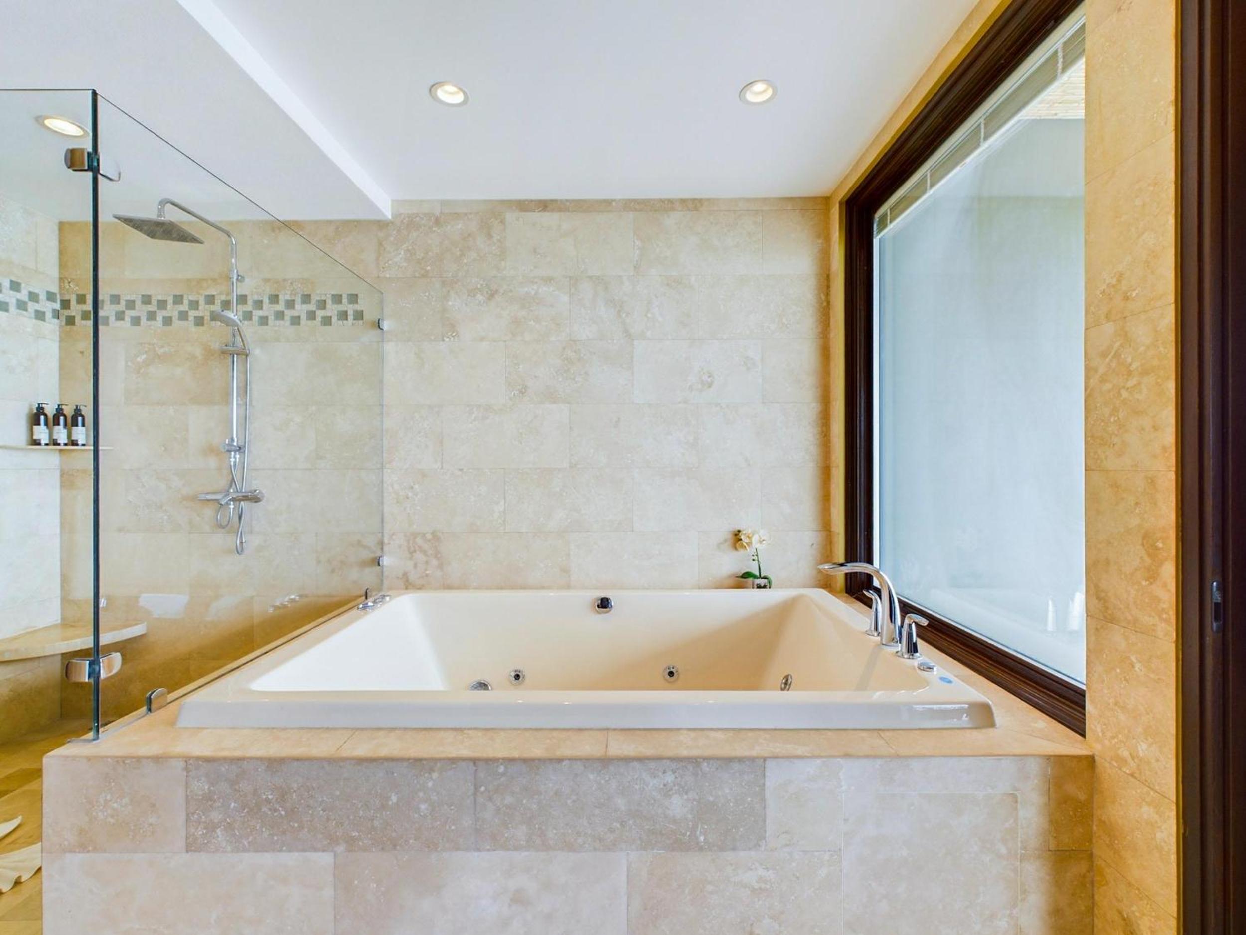 360 Splendor 310 Ocean View 3Br Breakfast