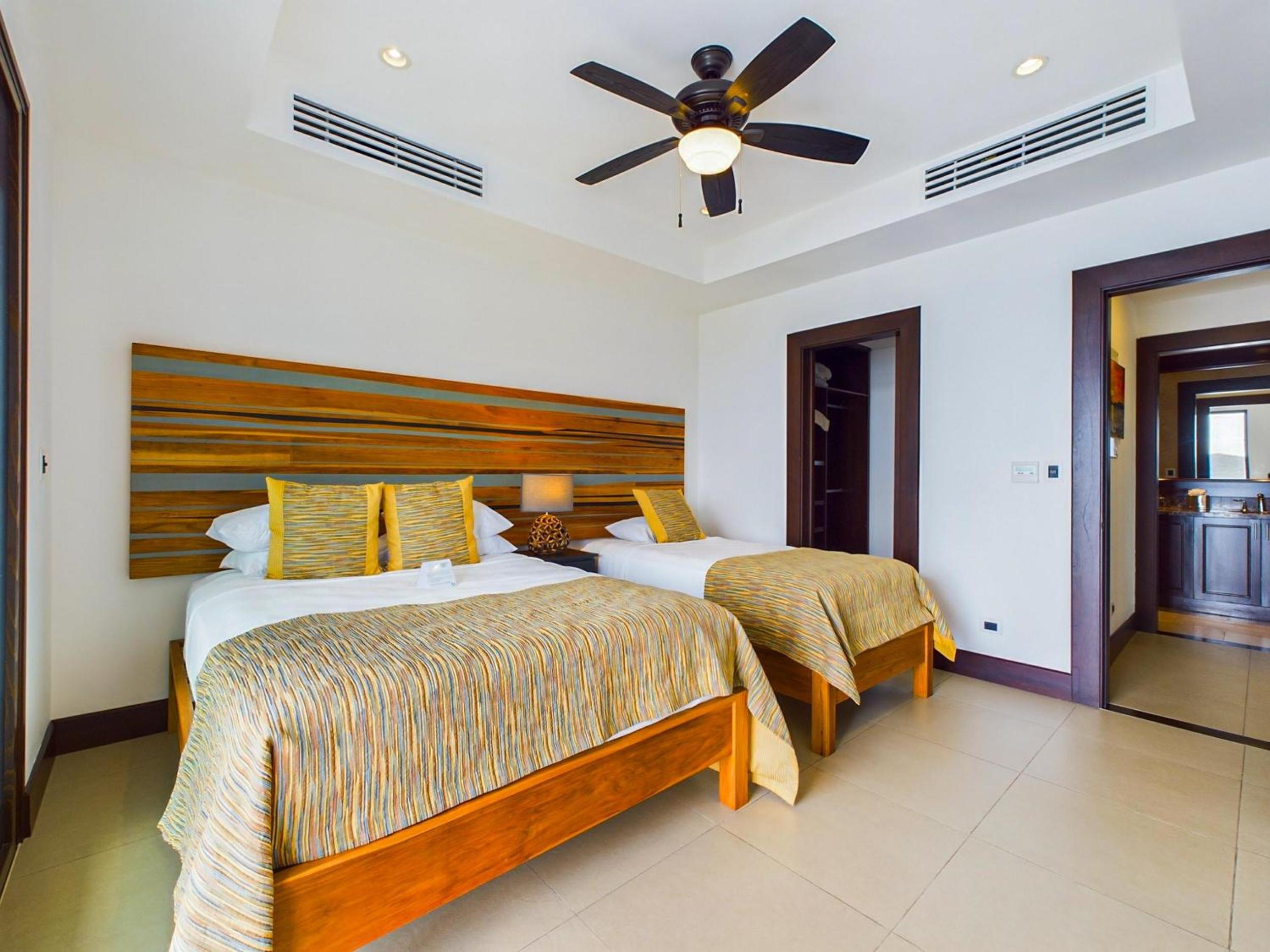360 Splendor 310 Ocean View 3Br Breakfast