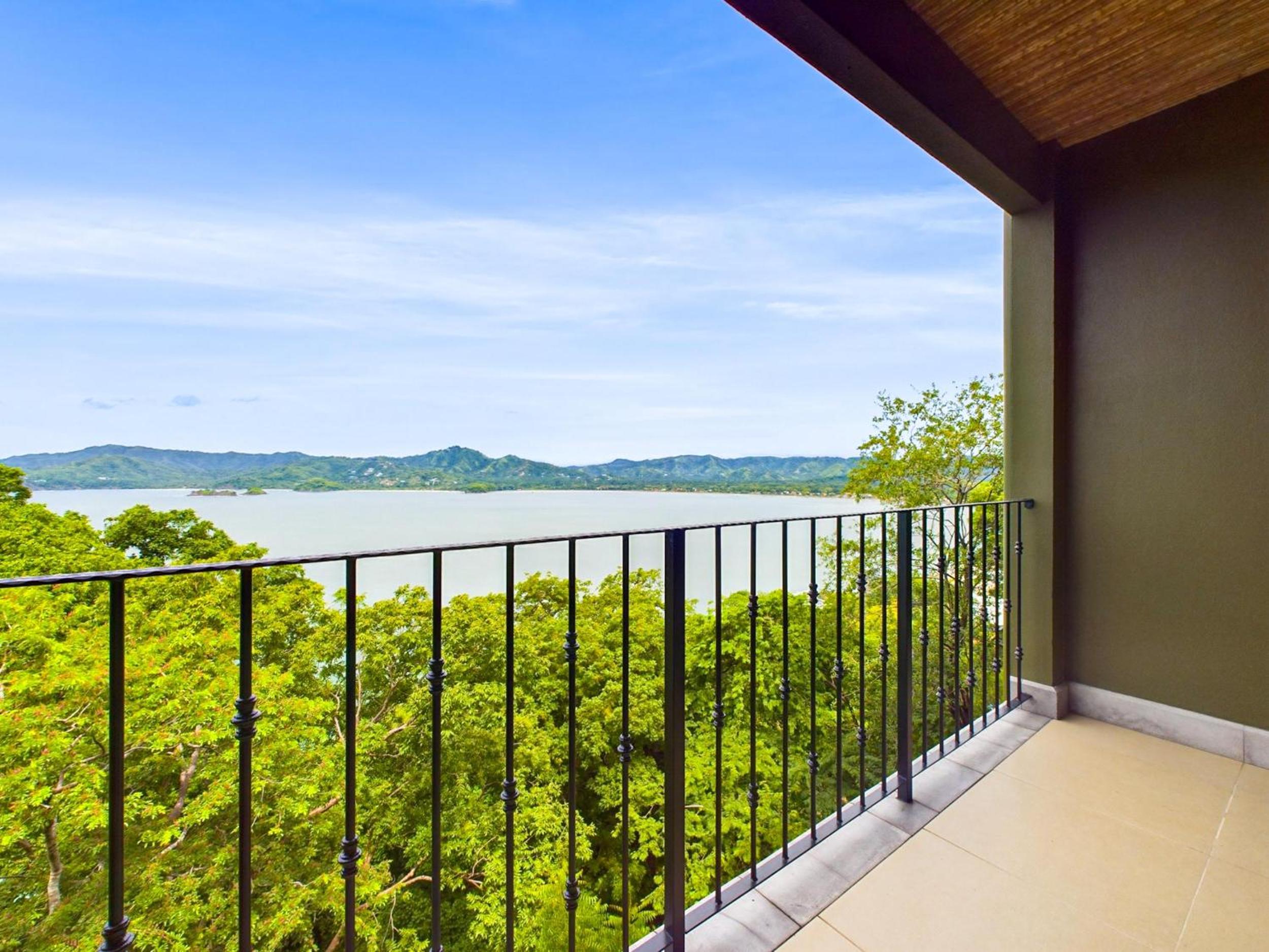 360 Splendor 310 Ocean View 3Br Breakfast