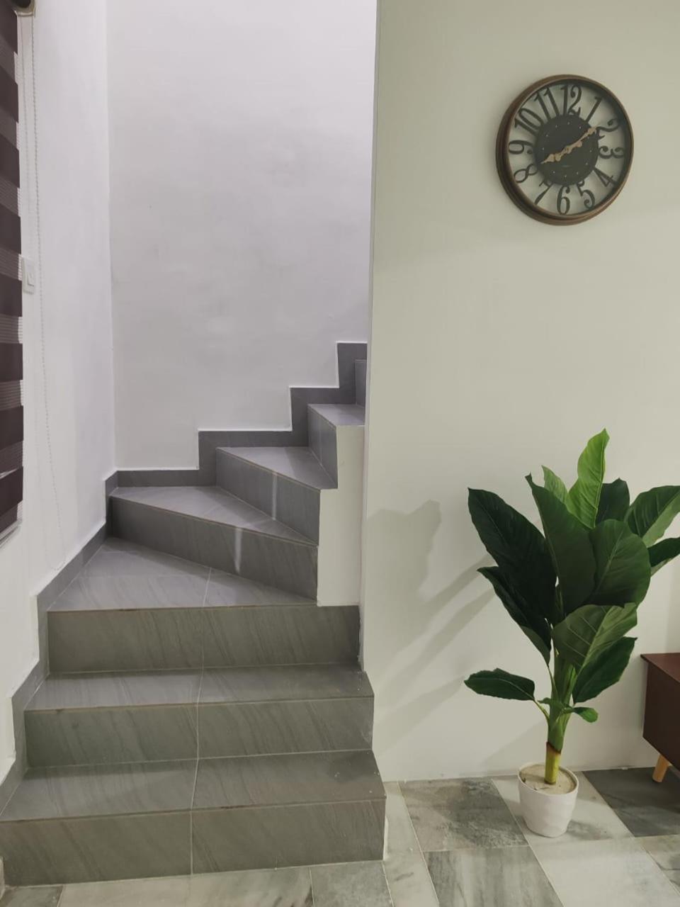 Kuantan Town Staycation 2R2B Nrby HTAA, Menara 188#Netflix photo 6