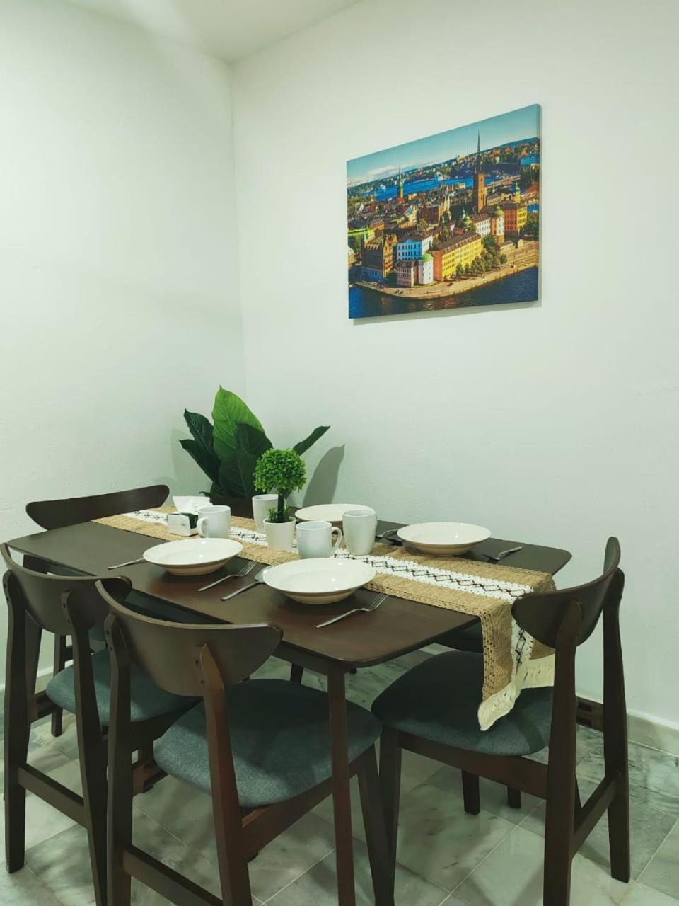 Kuantan Town Staycation 2R2B Nrby HTAA, Menara 188#Netflix photo 5