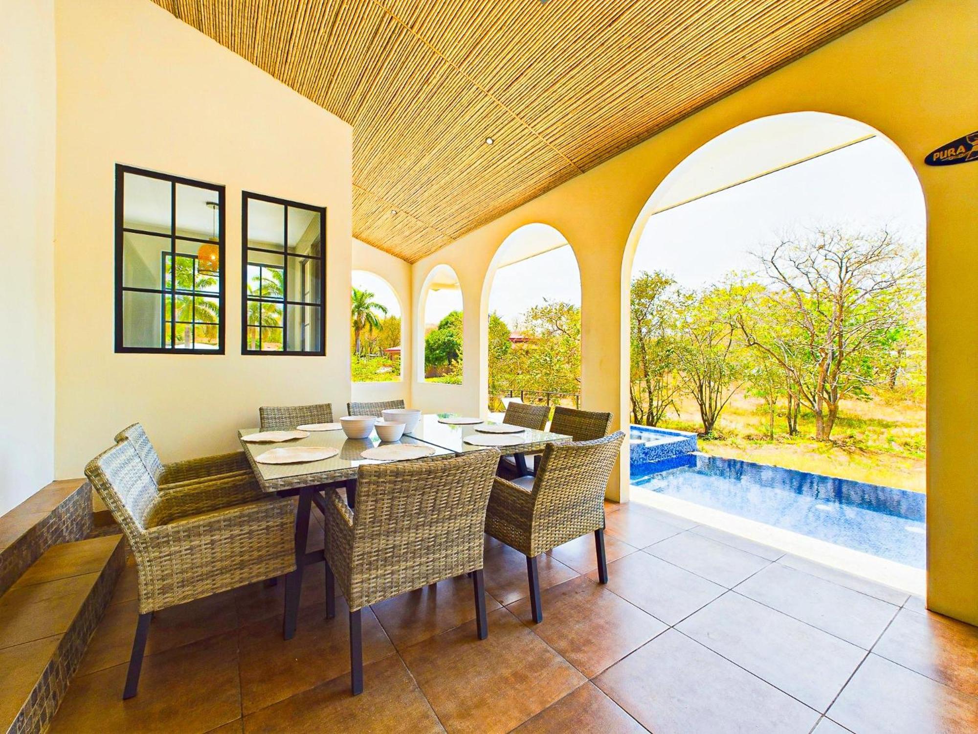 Casa Mariposa - villa with infinity pool, near beach