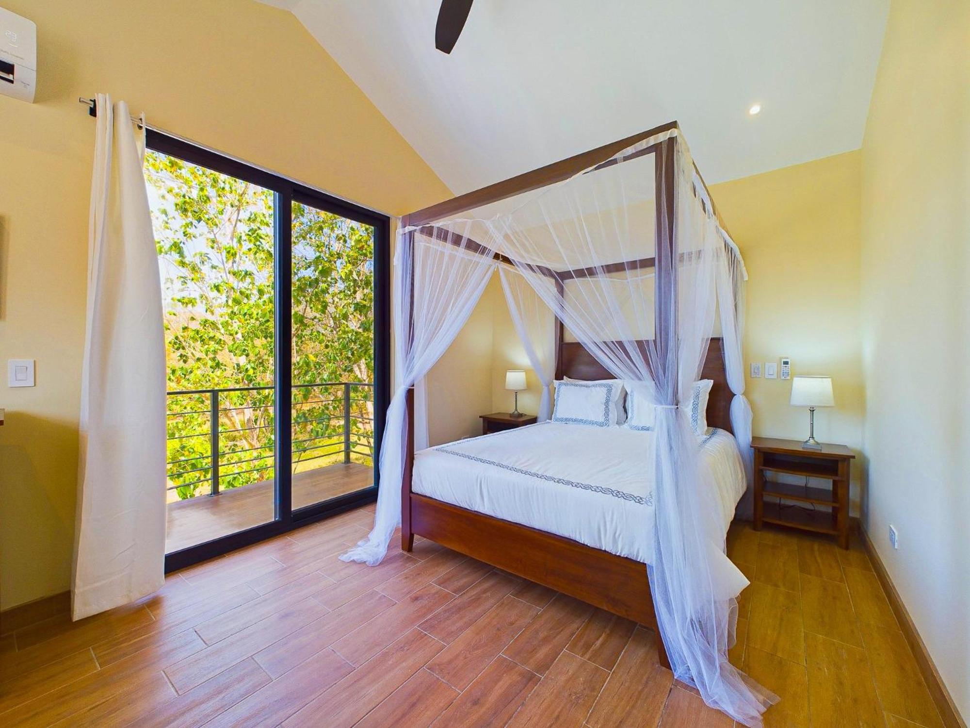 Casa Mariposa - villa with infinity pool, near beach