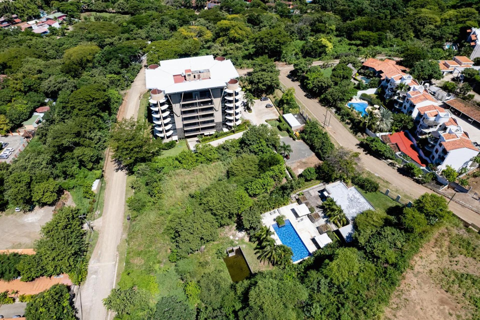 Condo La Perla 163, Ocean View 3 Bedroom Penthouse