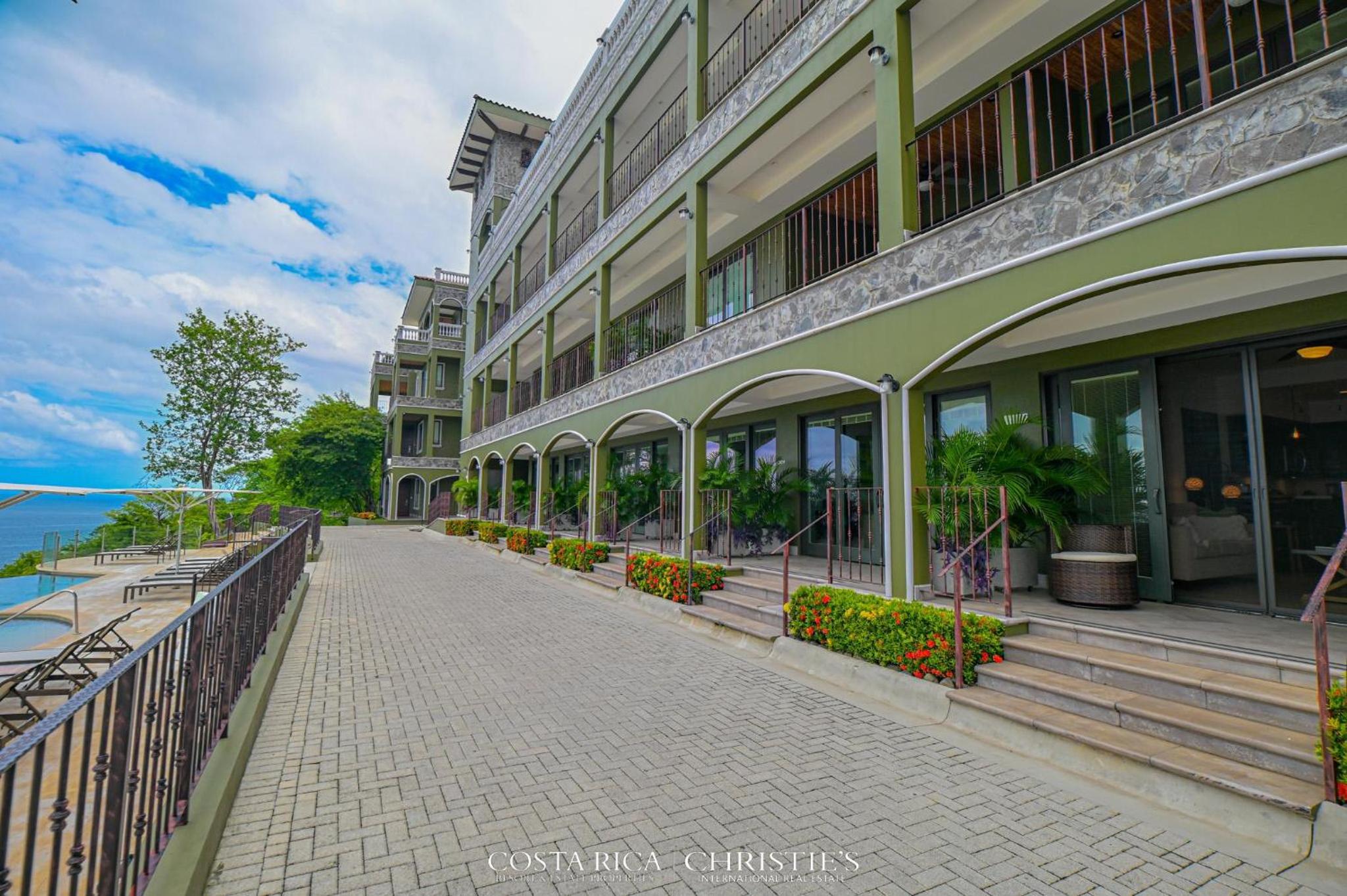 360 Splendor 306-Ocean View Condo-Breakfast