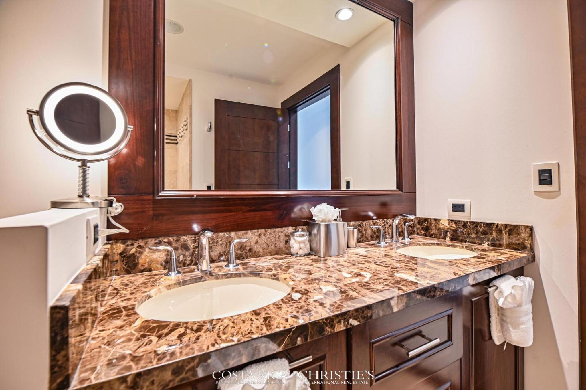 360 Splendor 306-Ocean View Condo-Breakfast