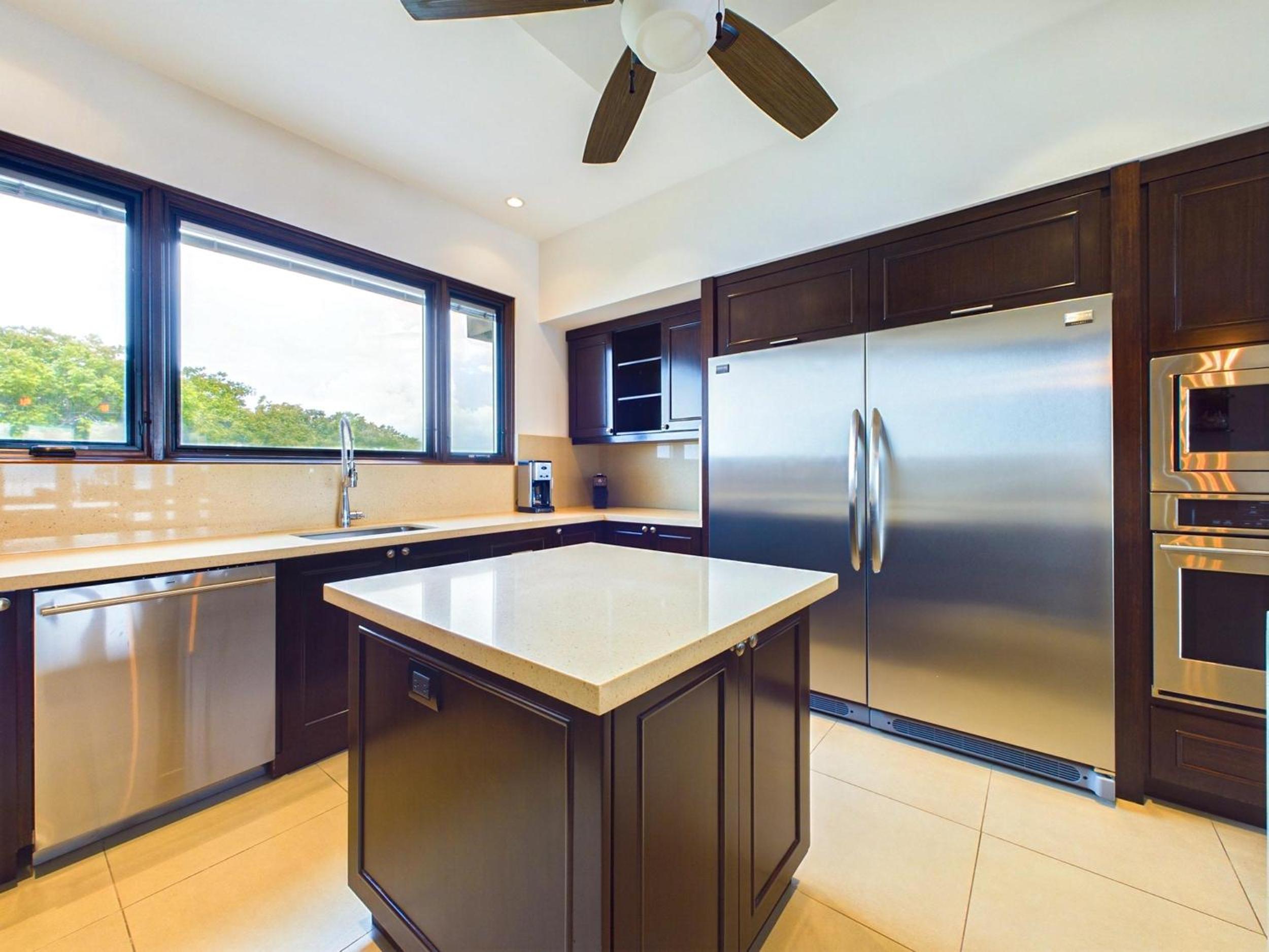 360 Splendor 307A-Ocean View 2 Br Condo-Breakfast