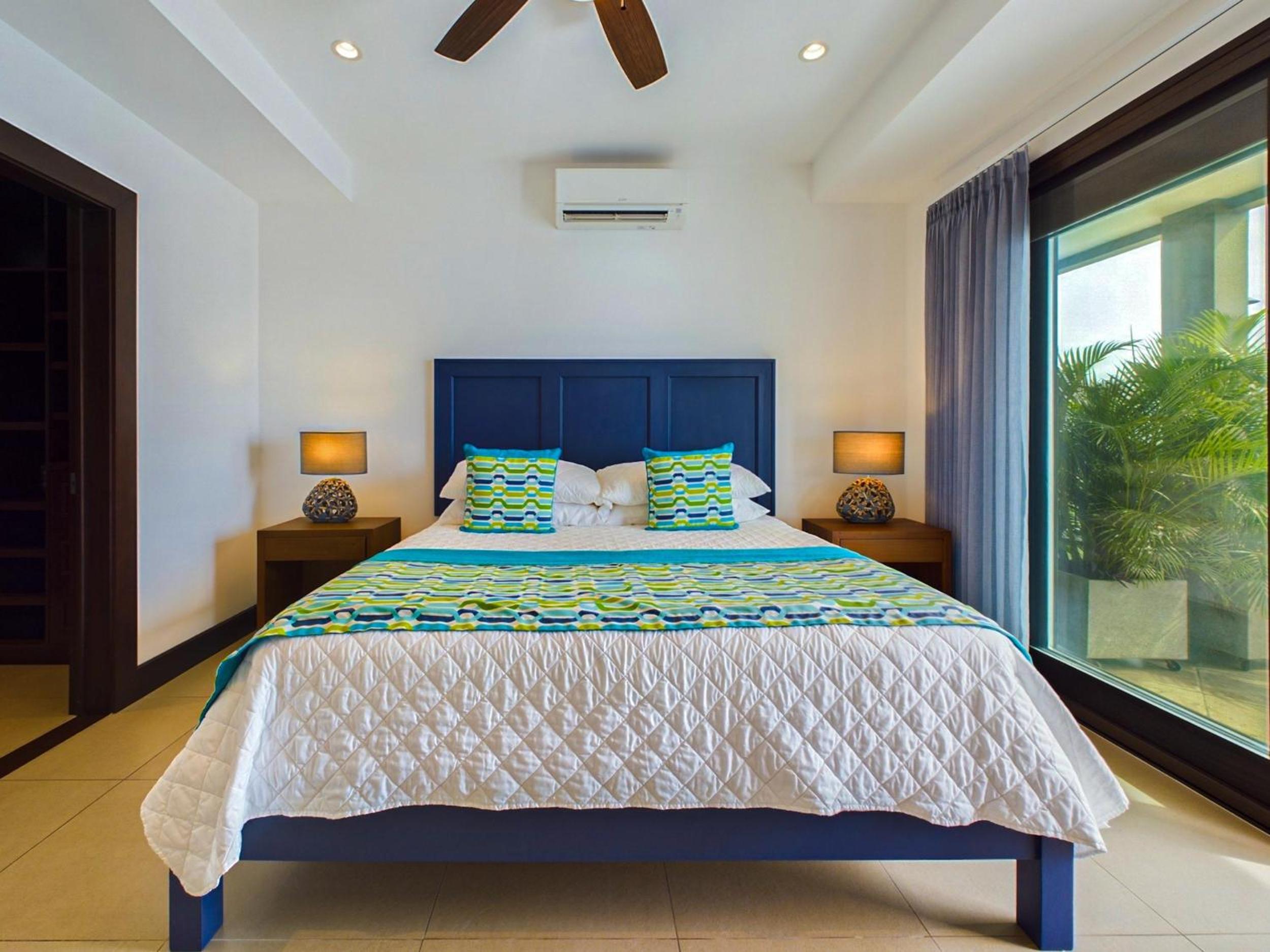 360 Splendor 307A-Ocean View 2 Br Condo-Breakfast