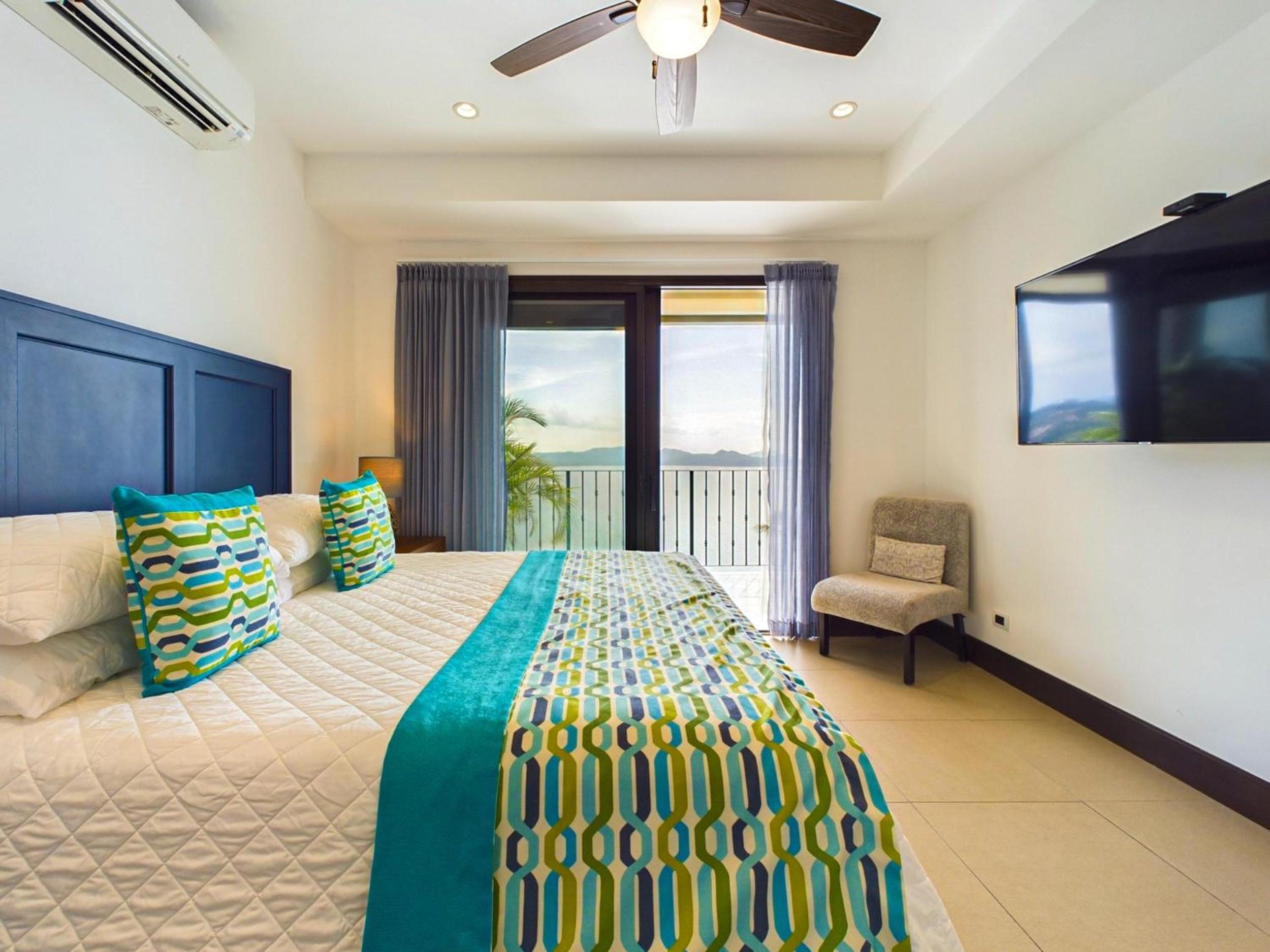 360 Splendor 307A-Ocean View 2 Br Condo-Breakfast