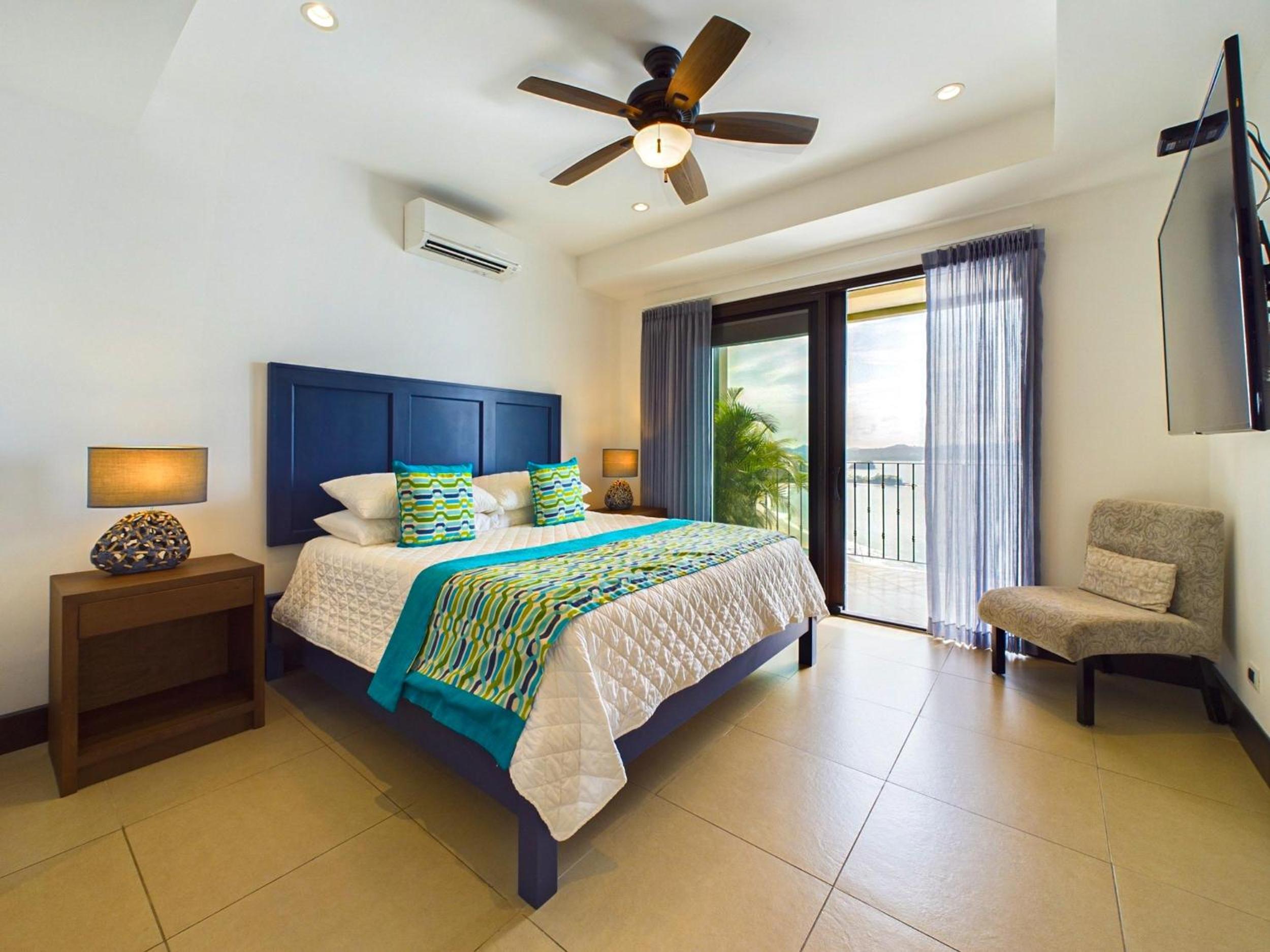 360 Splendor 307A-Ocean View 2 Br Condo-Breakfast