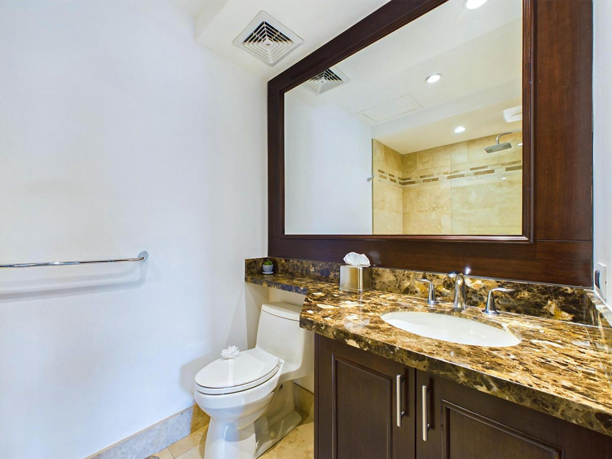 360 Splendor 307A-Ocean View 2 Br Condo-Breakfast
