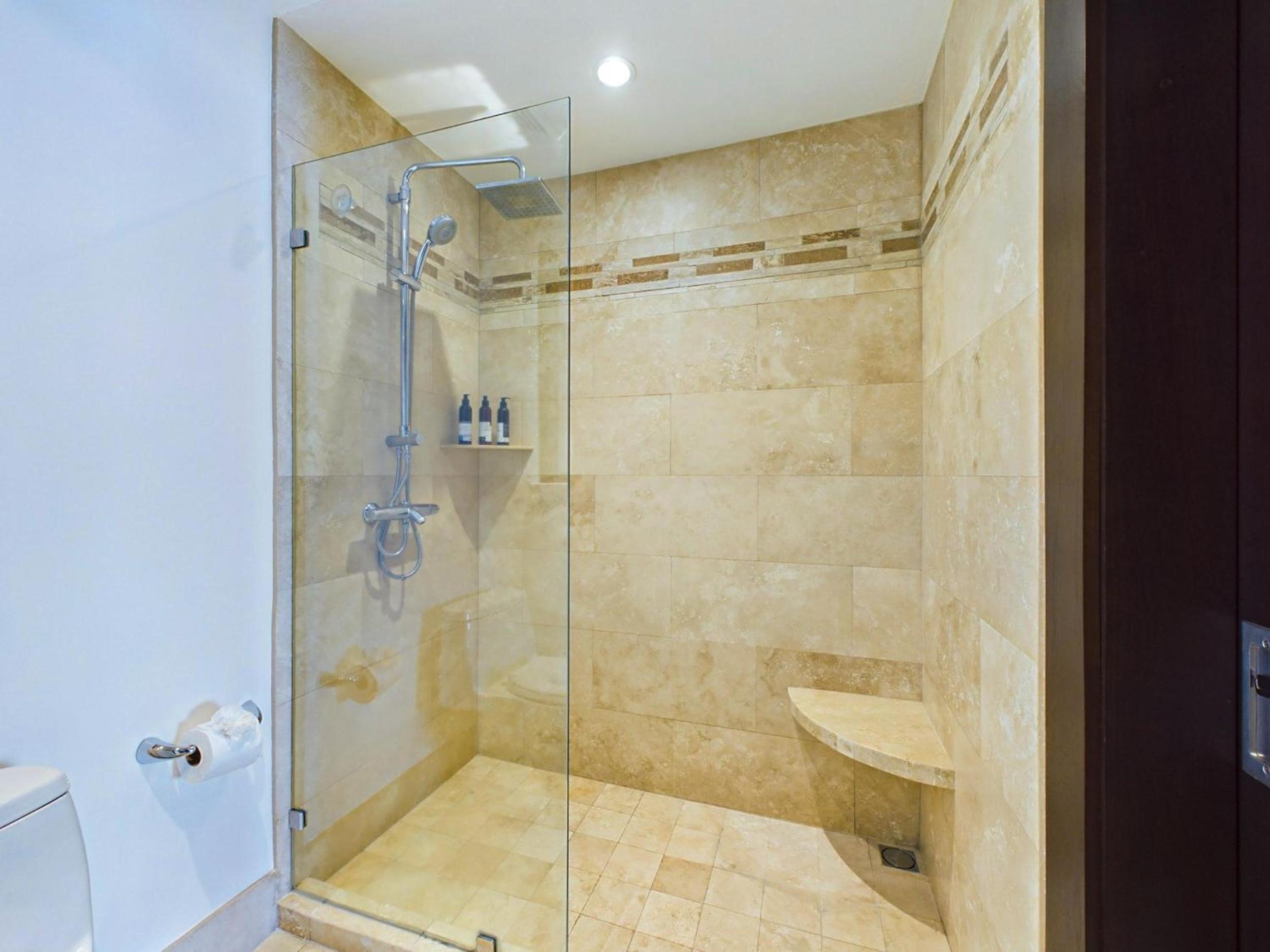 360 Splendor 307A-Ocean View 2 Br Condo-Breakfast