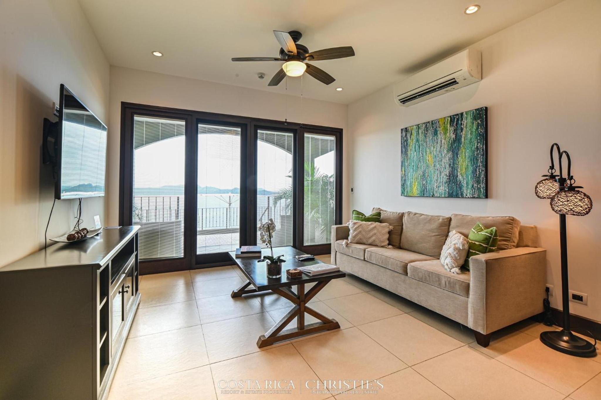 360 Splendor 306-Ocean View Condo-Breakfast