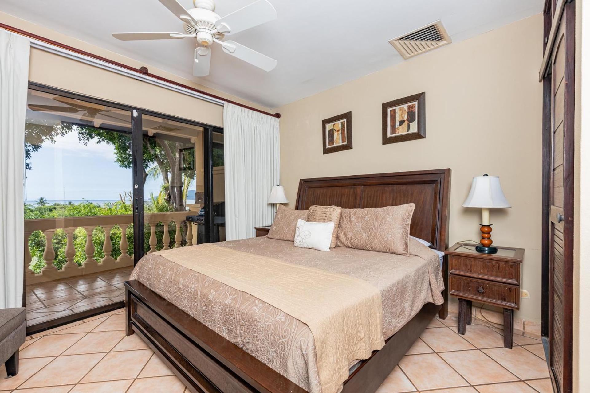 El Diria 301- Ocean View 3 Bedroom Condo