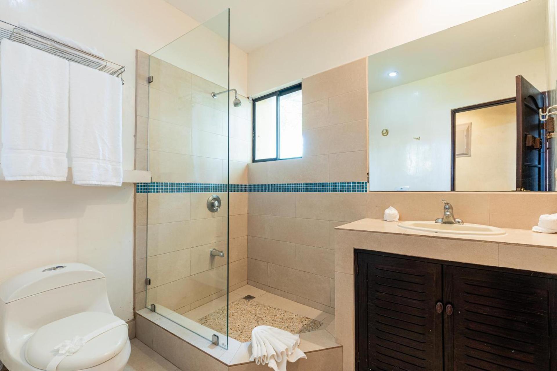 El Diria 301- Ocean View 3 Bedroom Condo