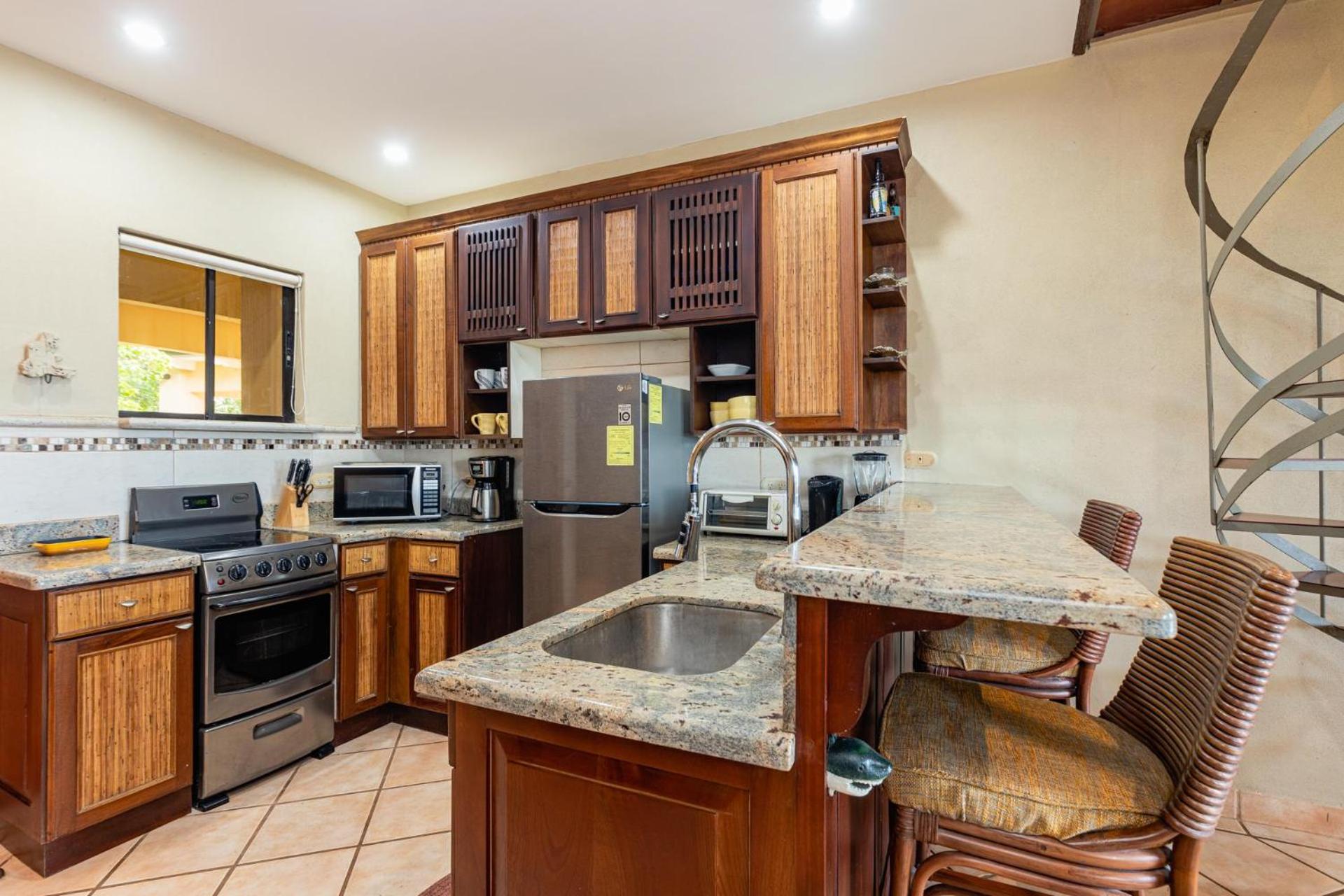 El Diria 301- Ocean View 3 Bedroom Condo
