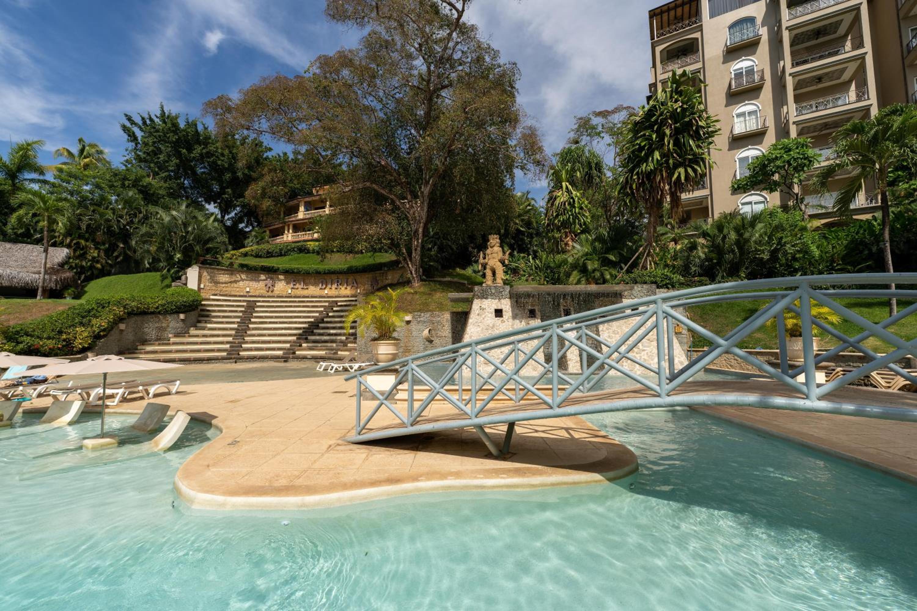 El Diria 301- Ocean View 3 Bedroom Condo