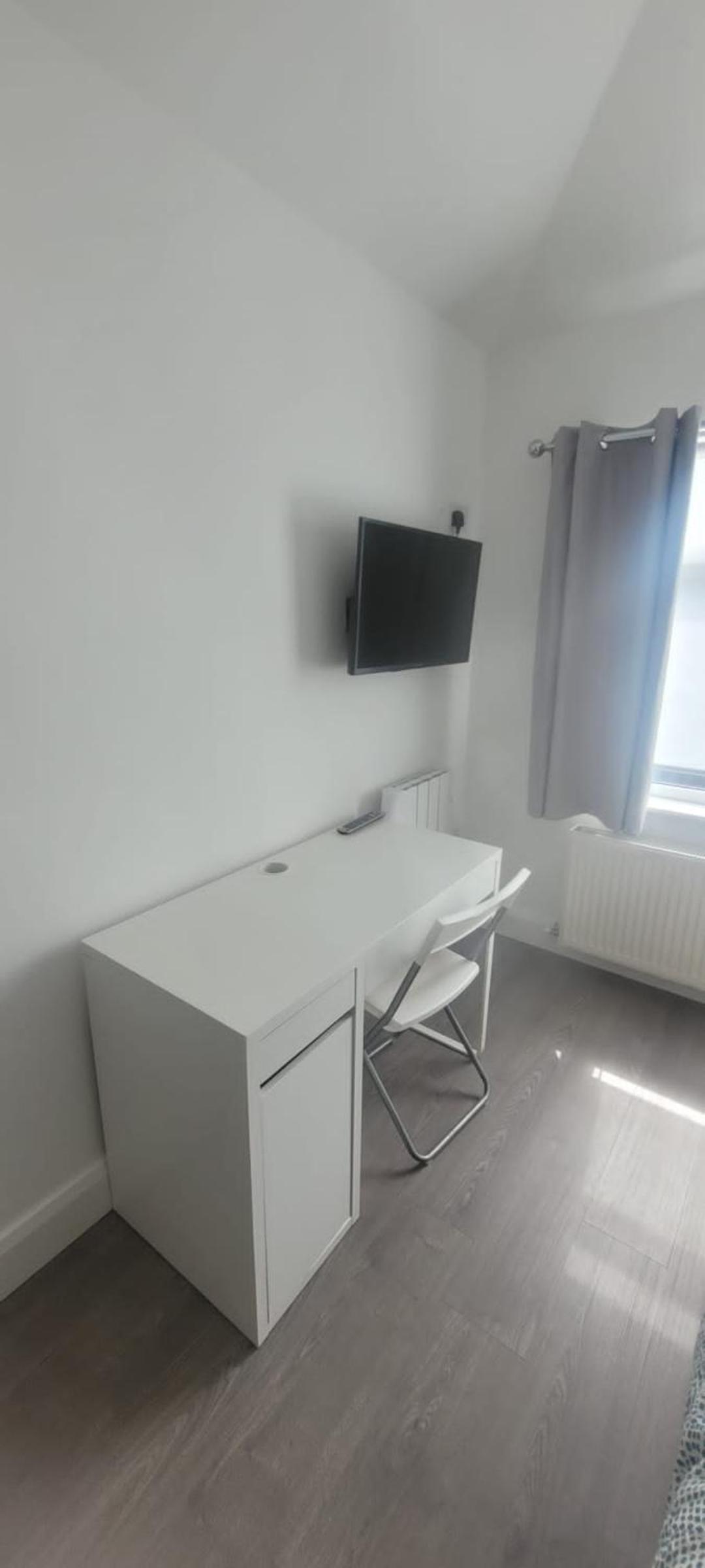 Poppintree Apartment,Dublin