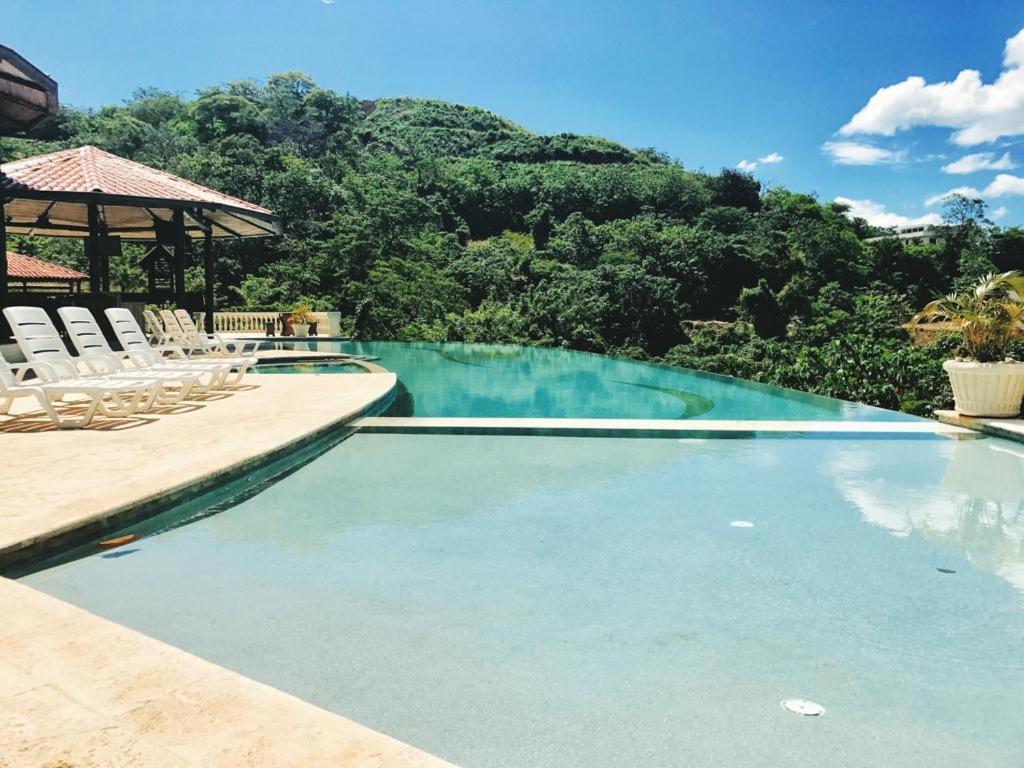 Casa De Los Sueños, Brand New Ocean View Home On 125 Acres!