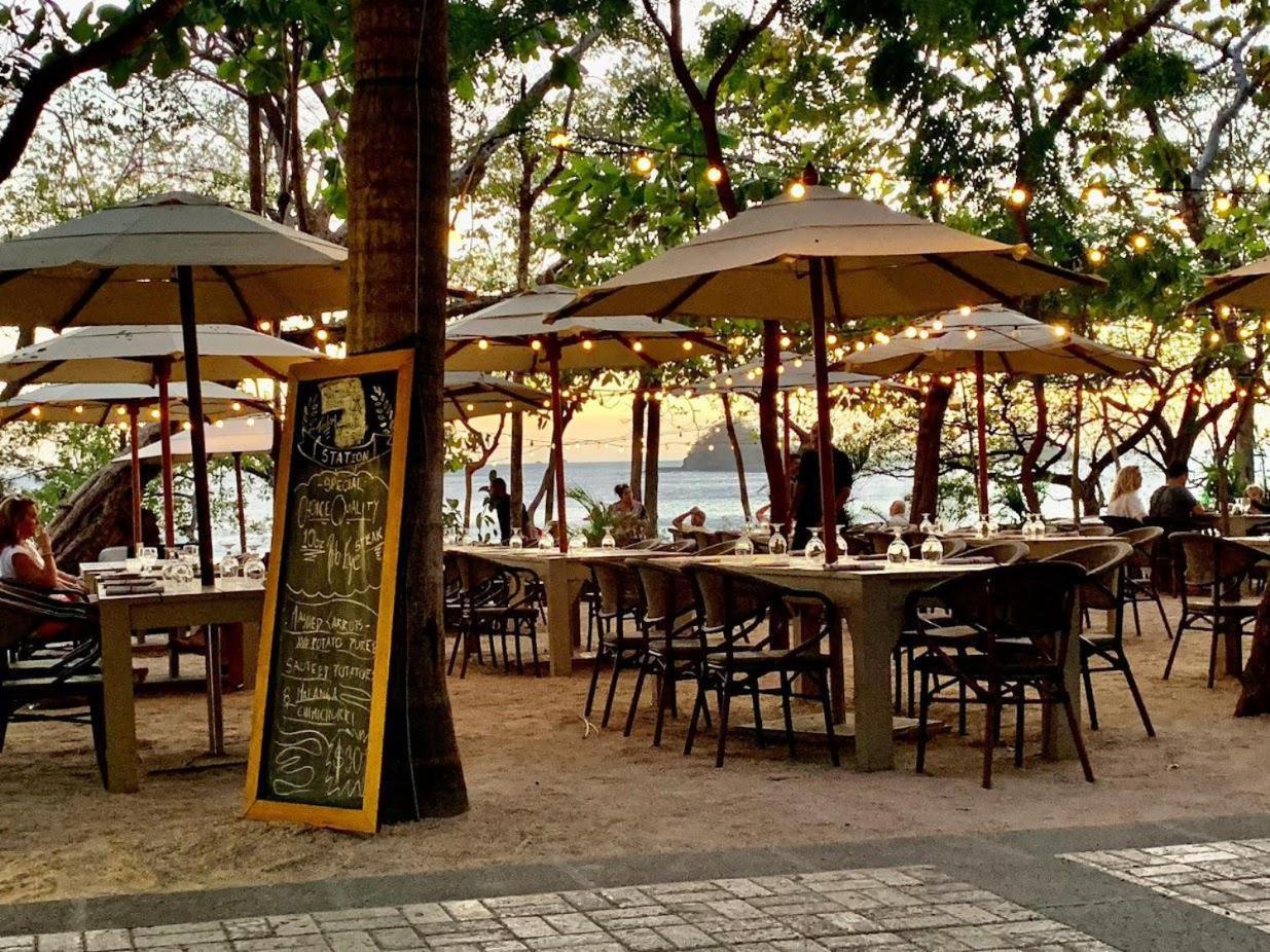 Paseo Divino At Las Catalinas