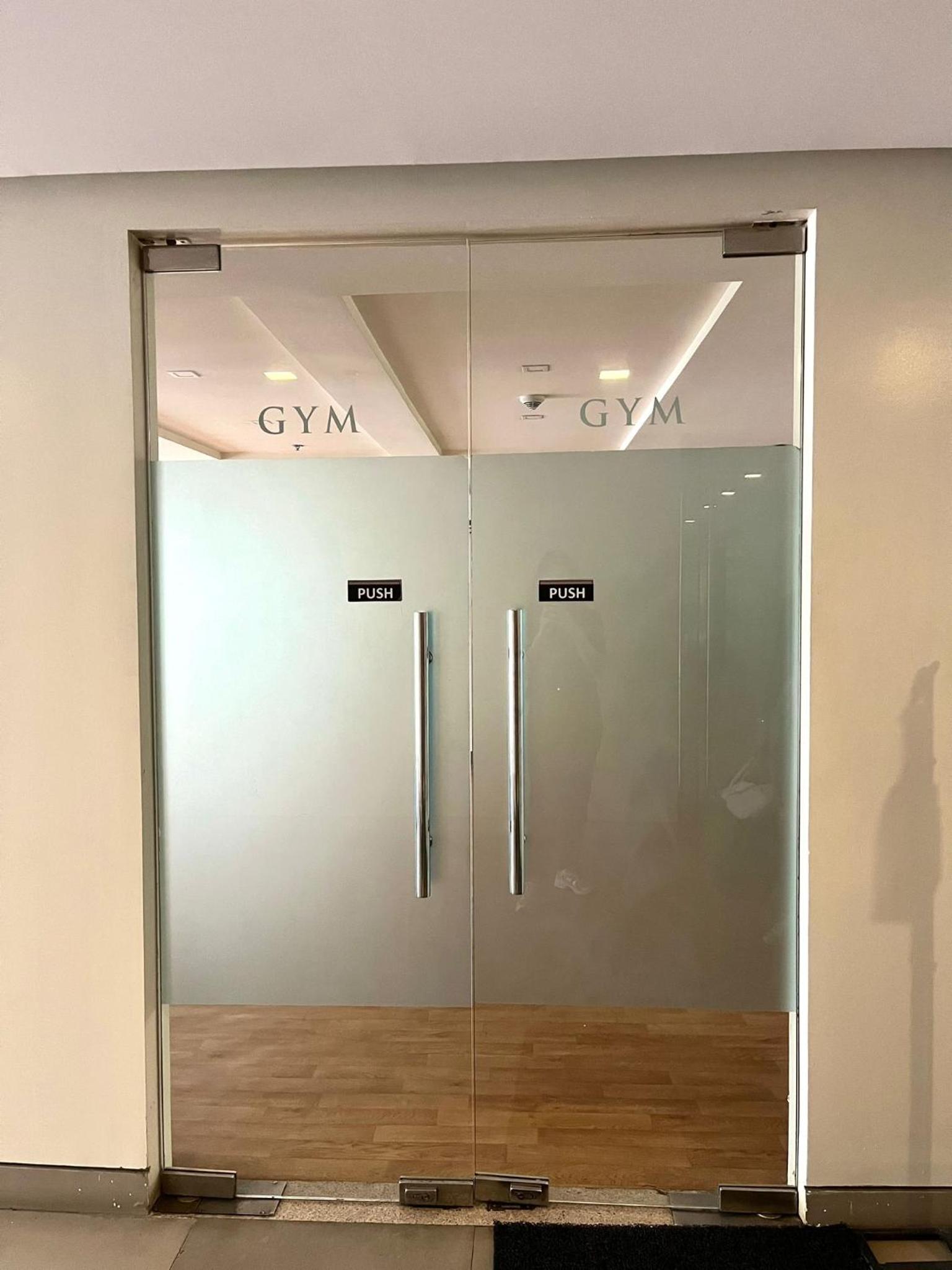 STUDIO at 81 Newport Boulevard near NAIA with free access to all amenities up to 2 pax view 3