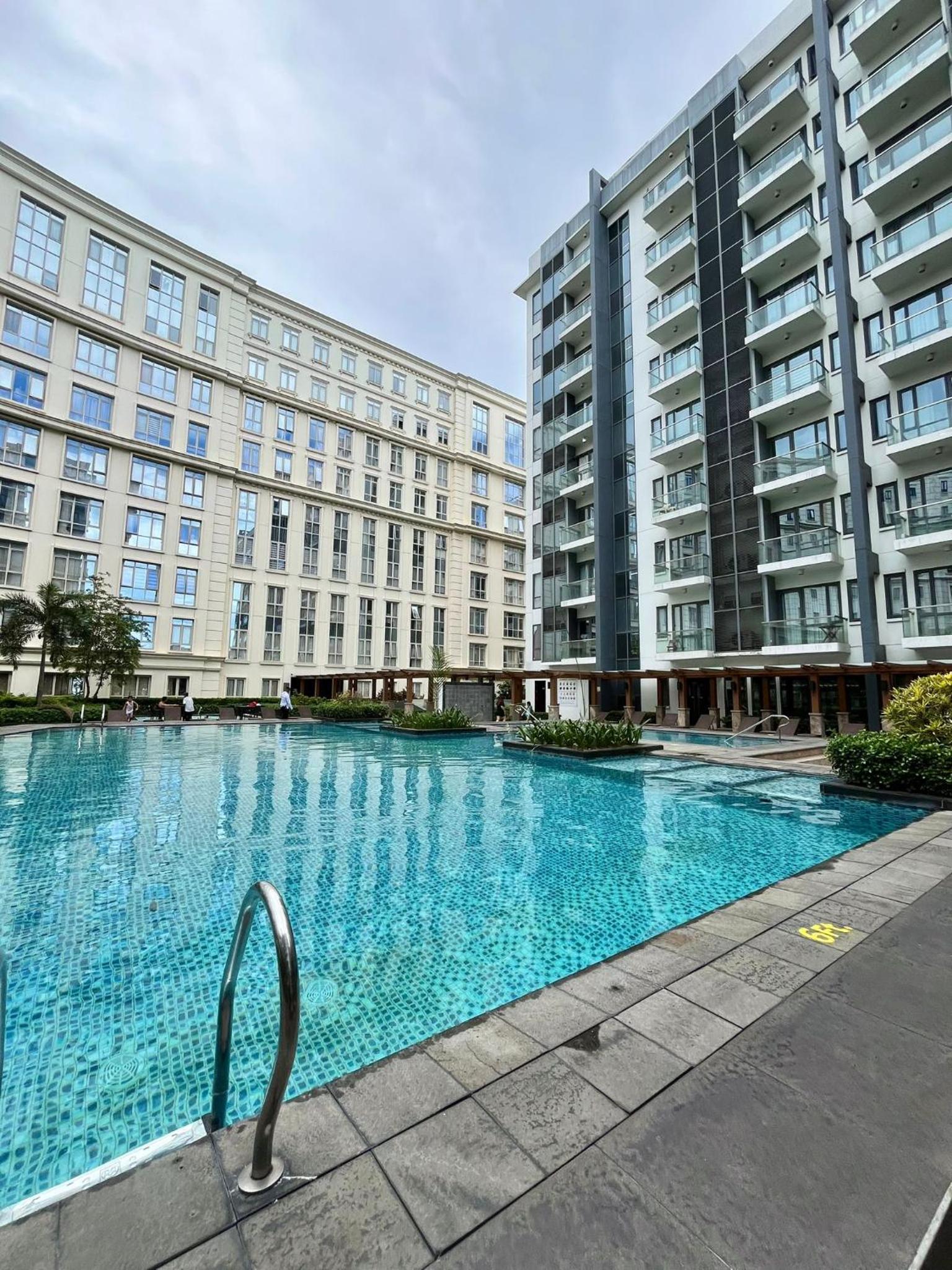 STUDIO at 81 Newport Boulevard near NAIA with free access to all amenities up to 2 pax view 2
