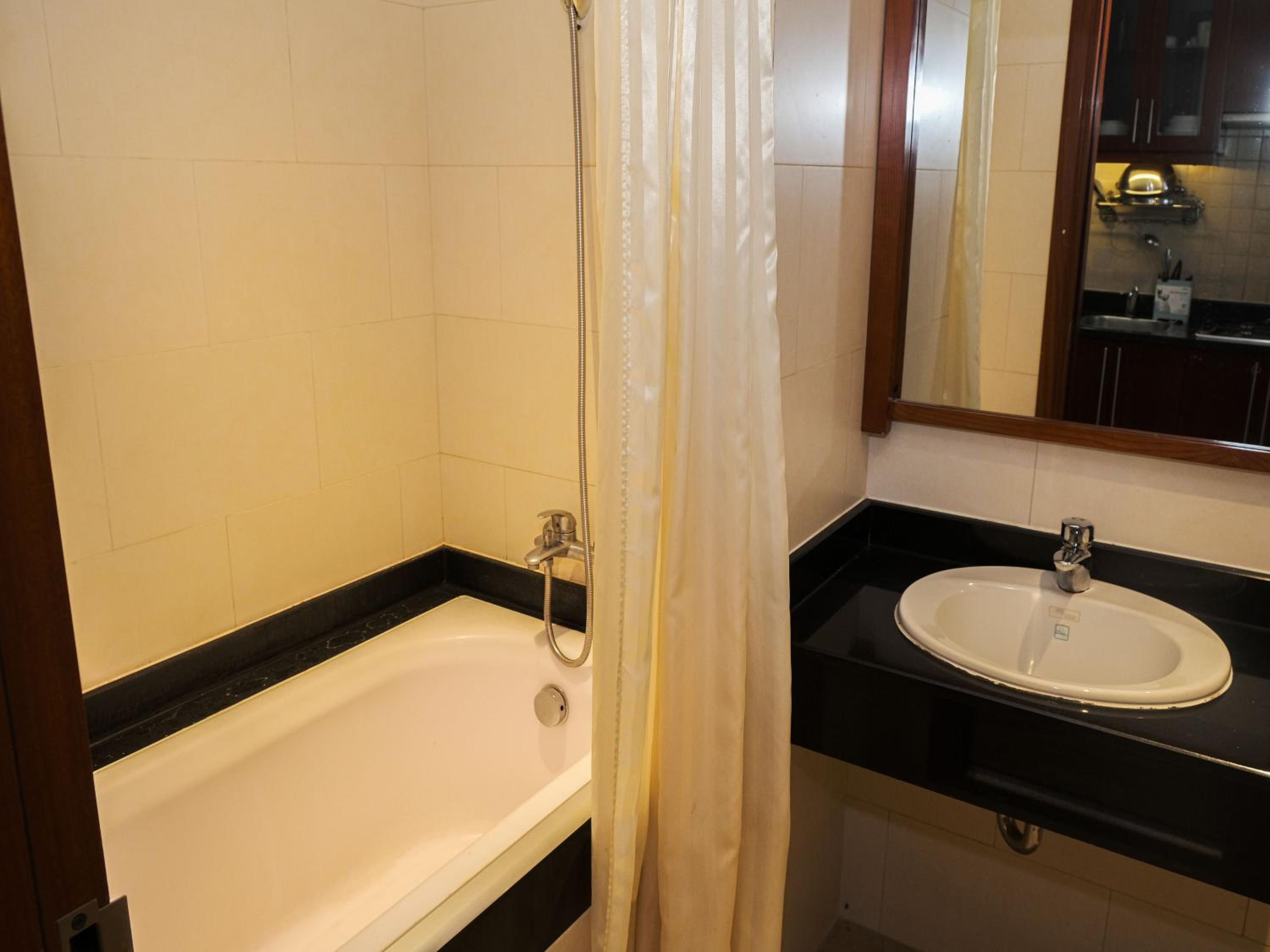 Lancaster Saigon Service Apartment